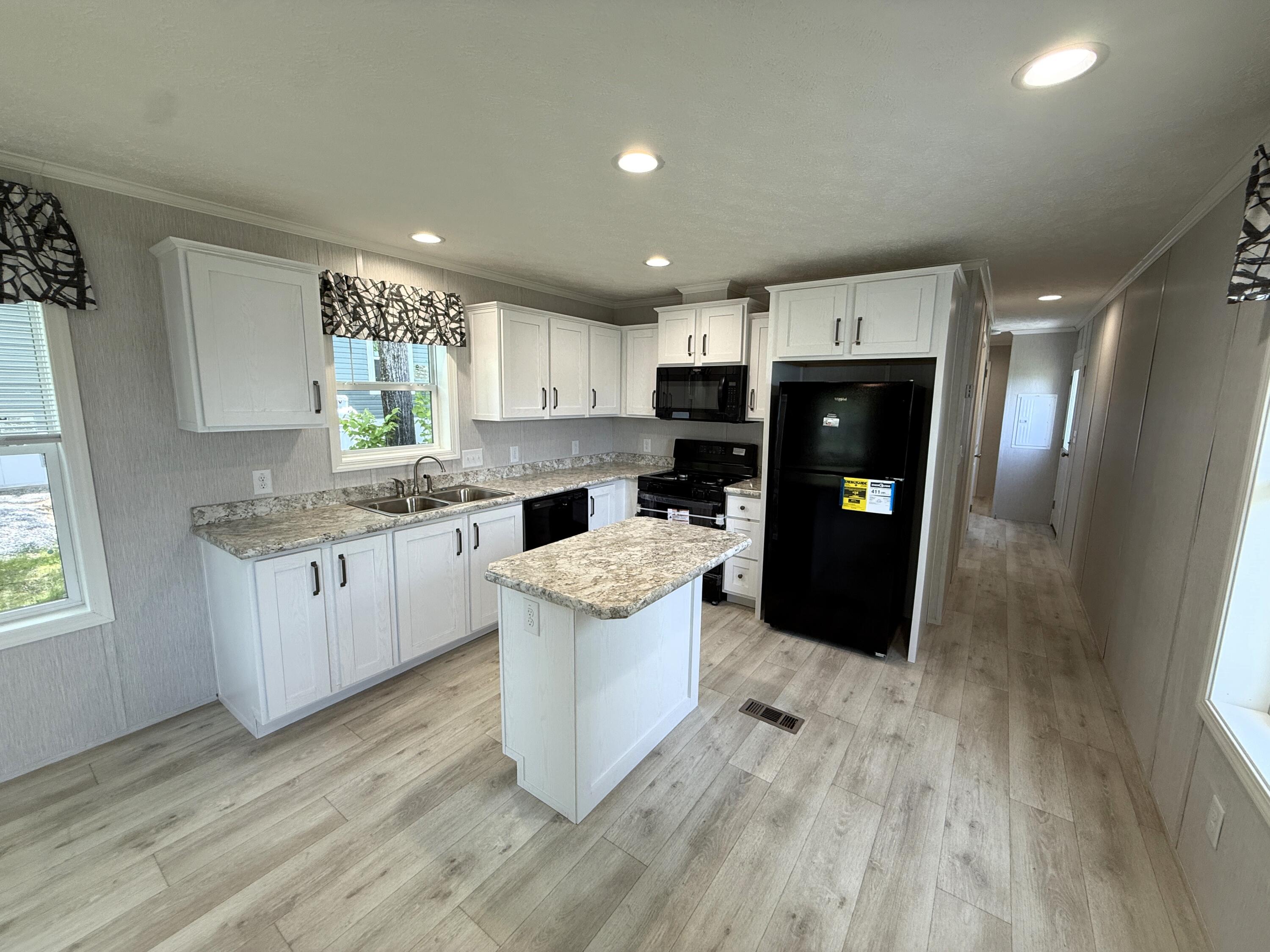 970 Gardiner Road 3