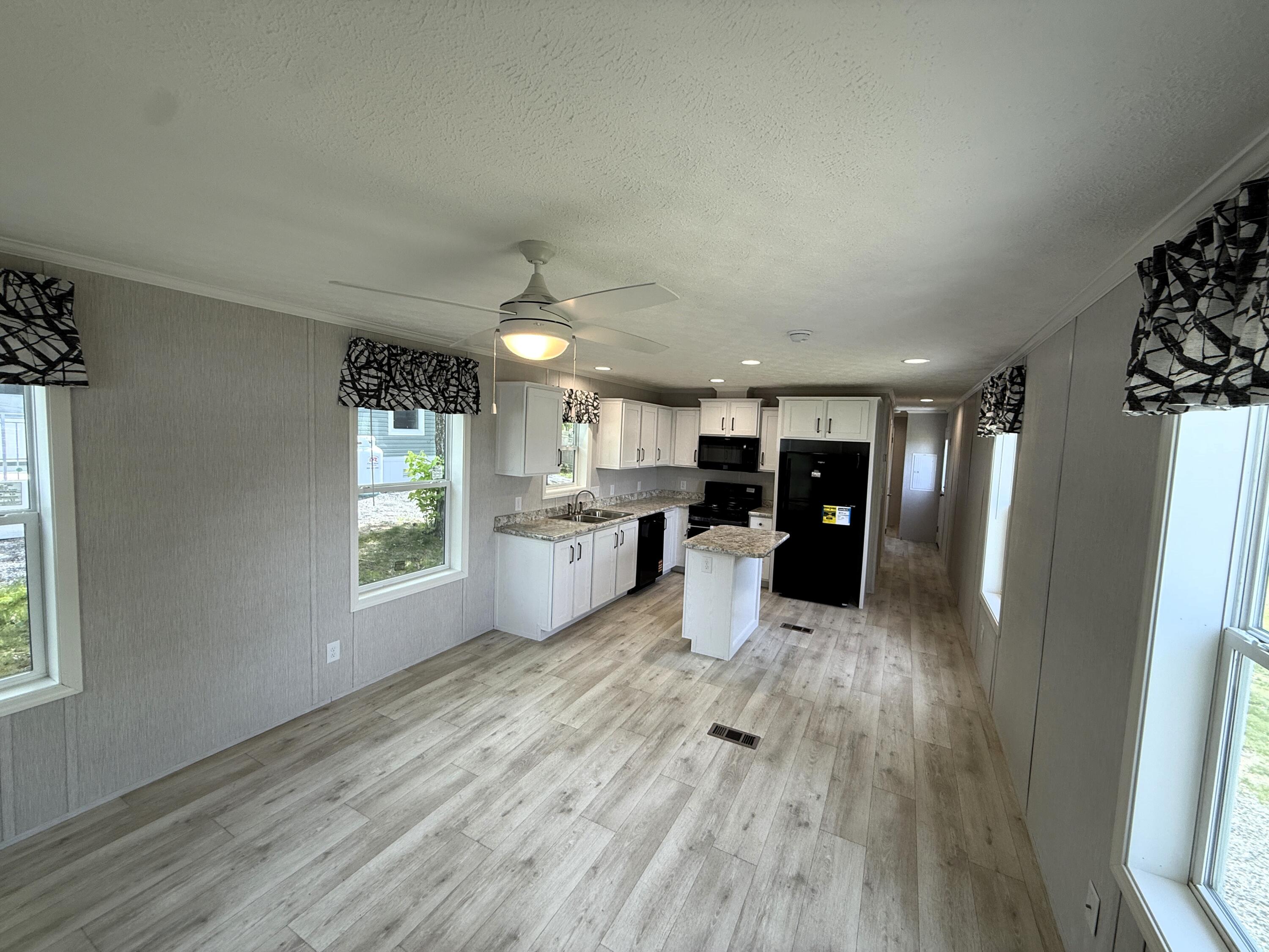 970 Gardiner Road 3
