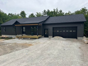 63 Quarry Road Limerick ME 04048