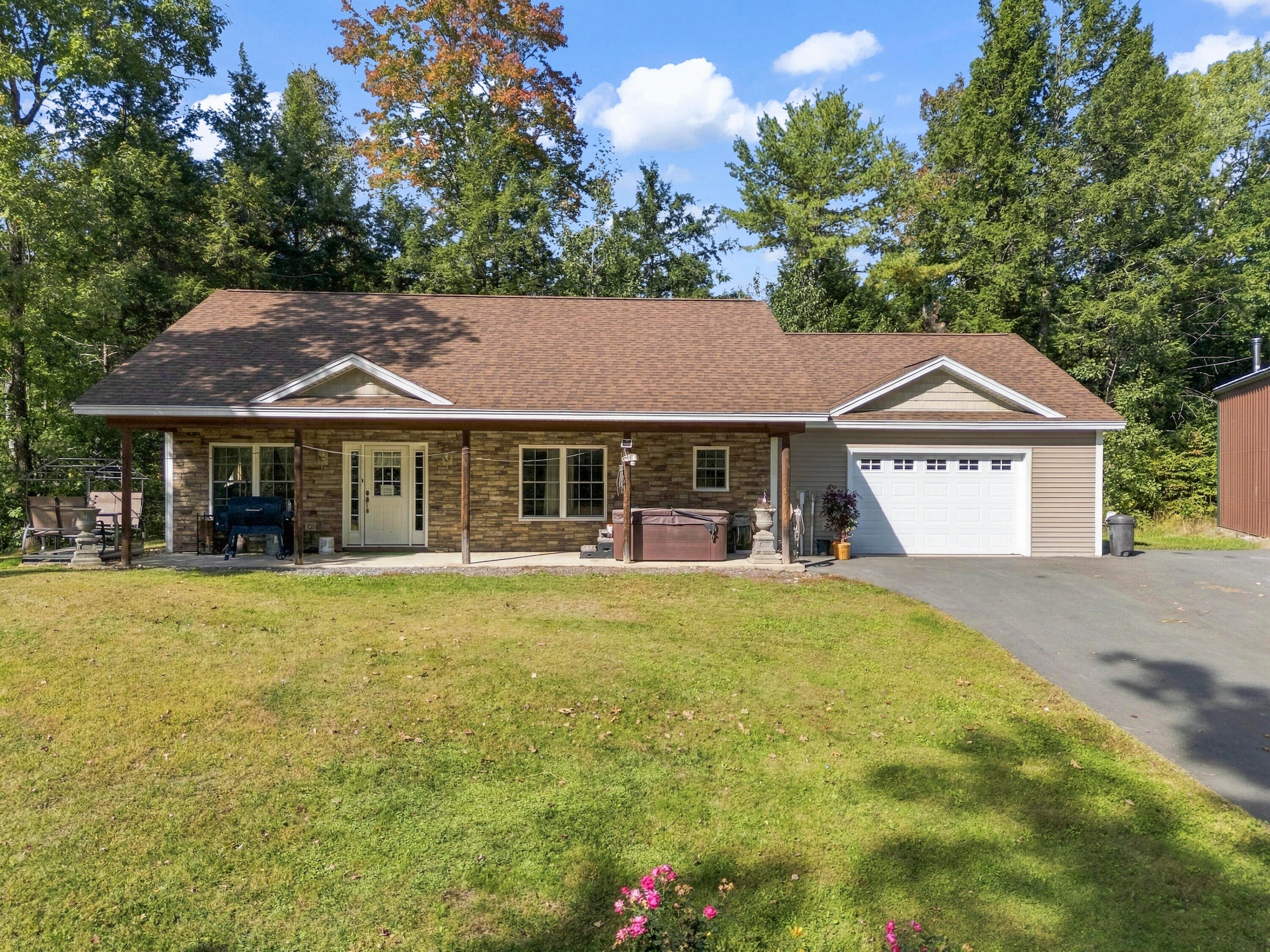 401 Sandy River Road