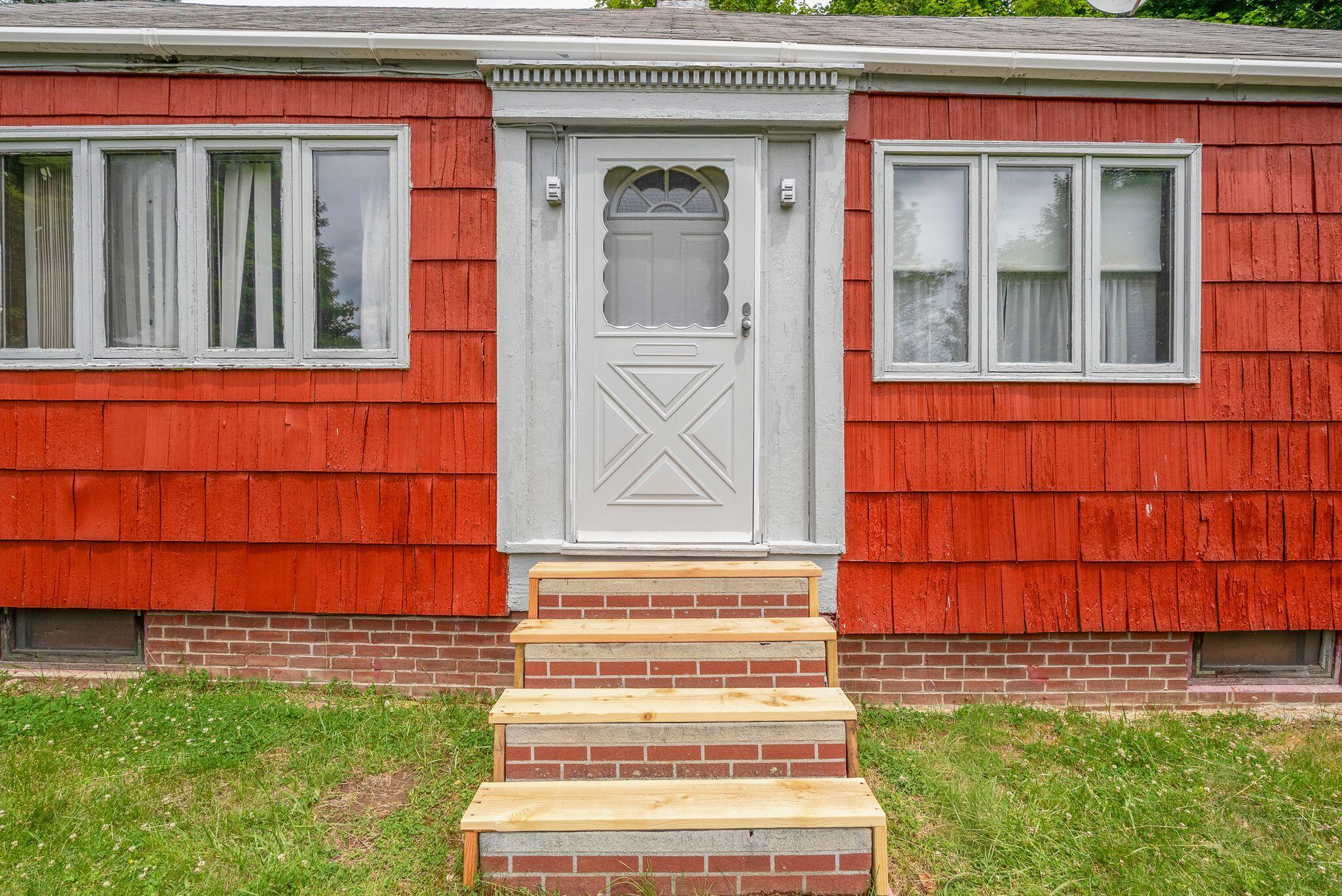 5 Nob Hill Avenue