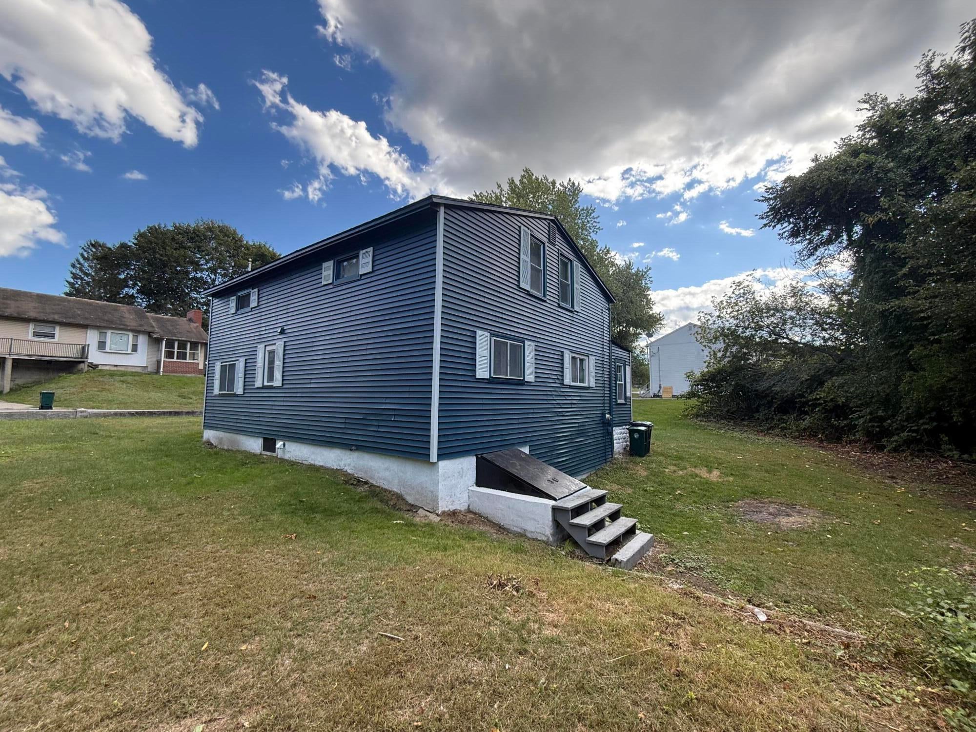 9 Dearborn Avenue
