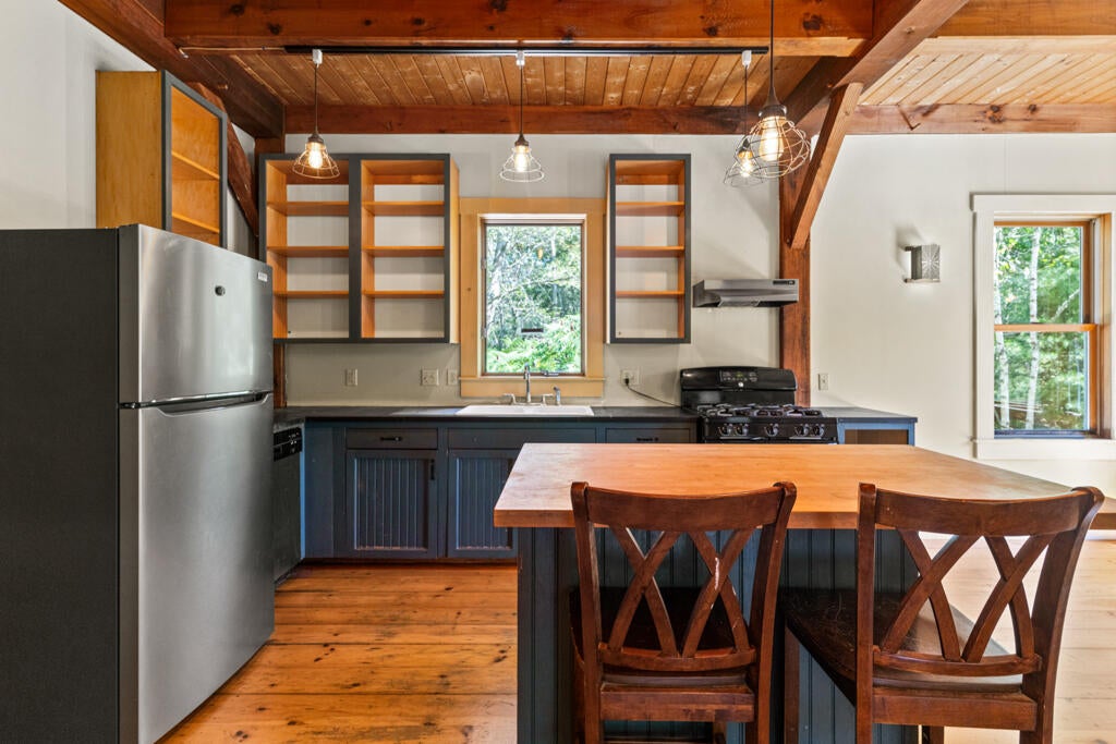 37 Francis Wyman Road