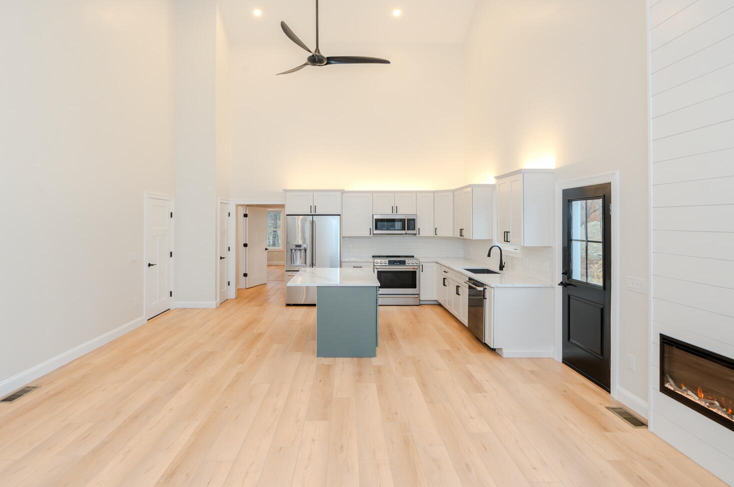 12 Daybreak Lane 16