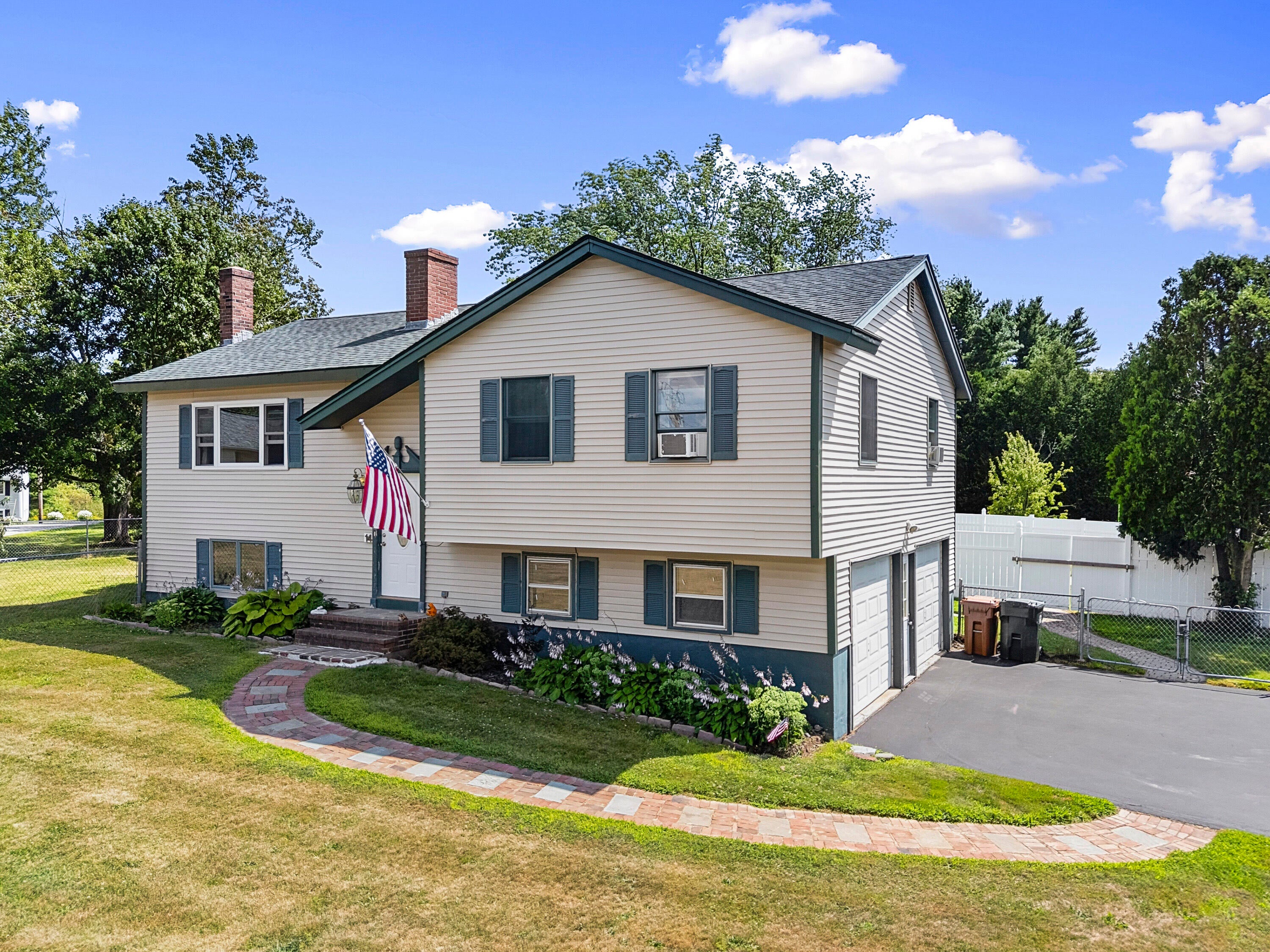 14 Douglas Avenue