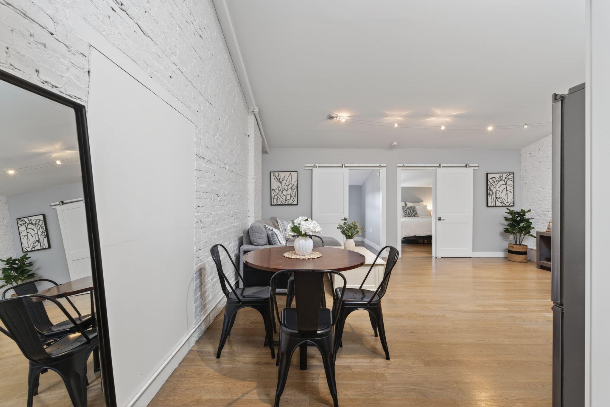 10 Exchange Street 409