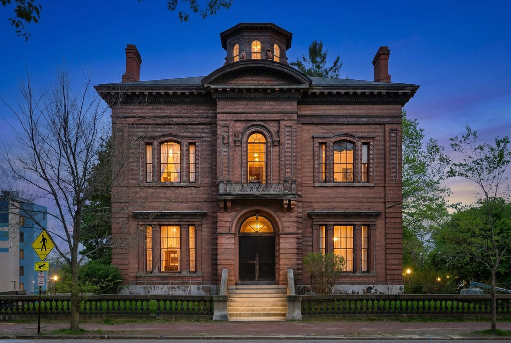 Photo of 300 Danforth Street, Portland, ME 04102 (MLS # 1670818)