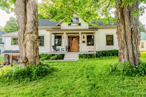 Photo of 17 Green Street, Dover-Foxcroft, ME 04426 (MLS # 1667466)