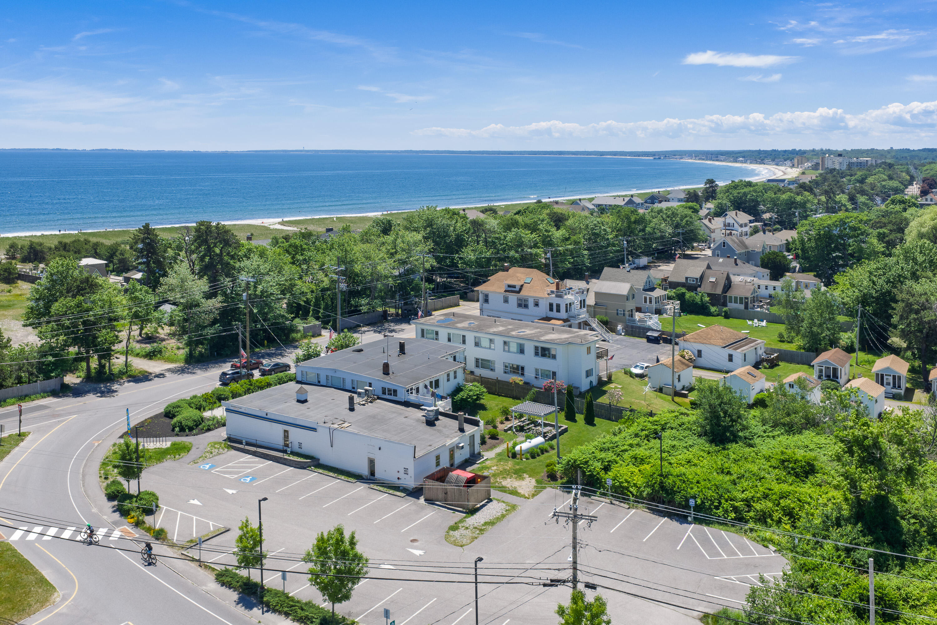 3 E Grand Avenue