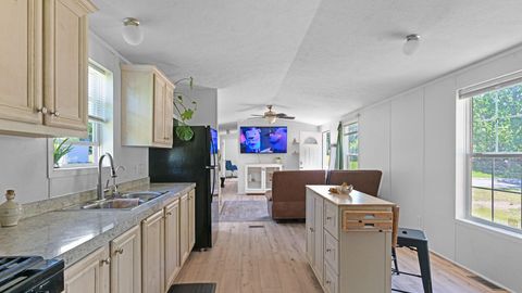 Photo of 20 Mountain View Circle, Bowdoin, ME 04287 (MLS # 1667170)