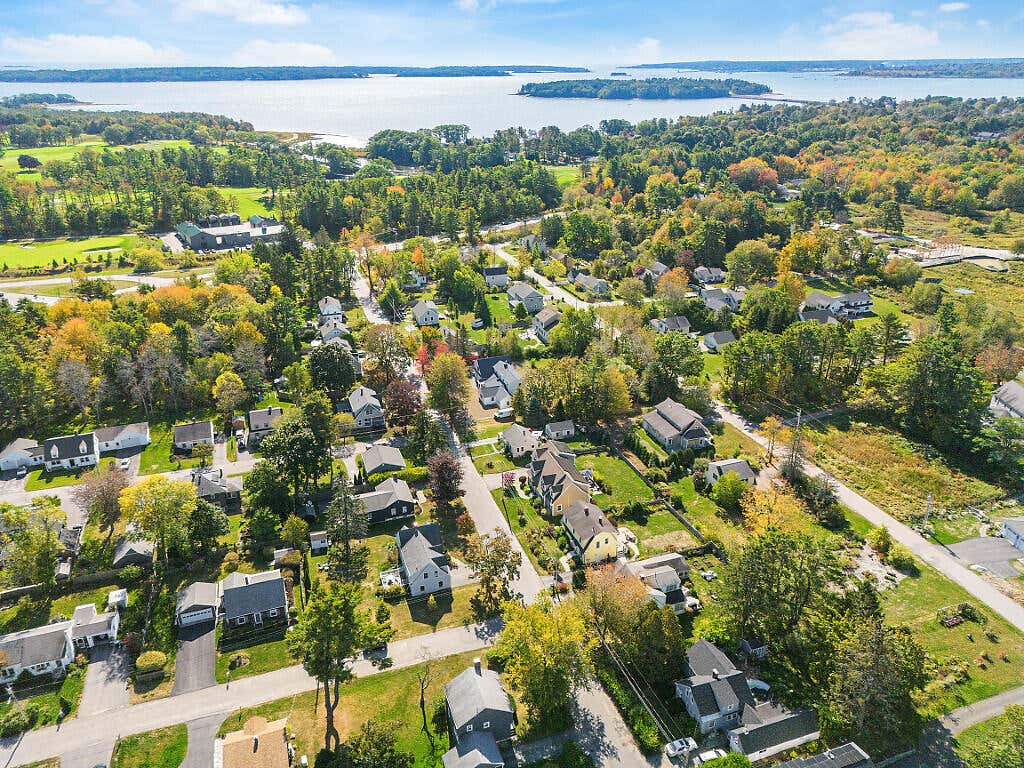 Photo of 3 Chester Avenue, Falmouth, ME 04105 (MLS # 1659480)