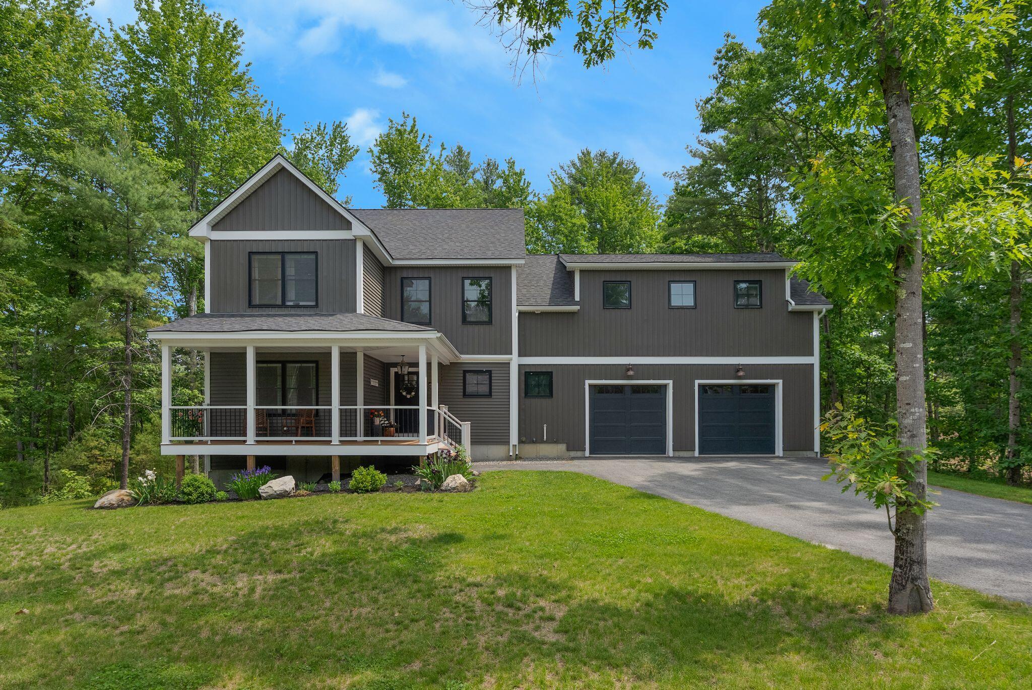 24 Leonards Way