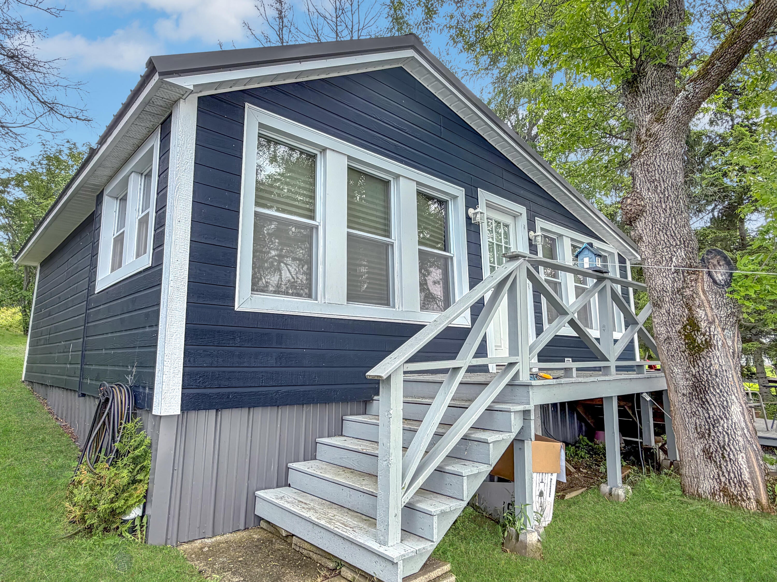 327 Lake Shore Road