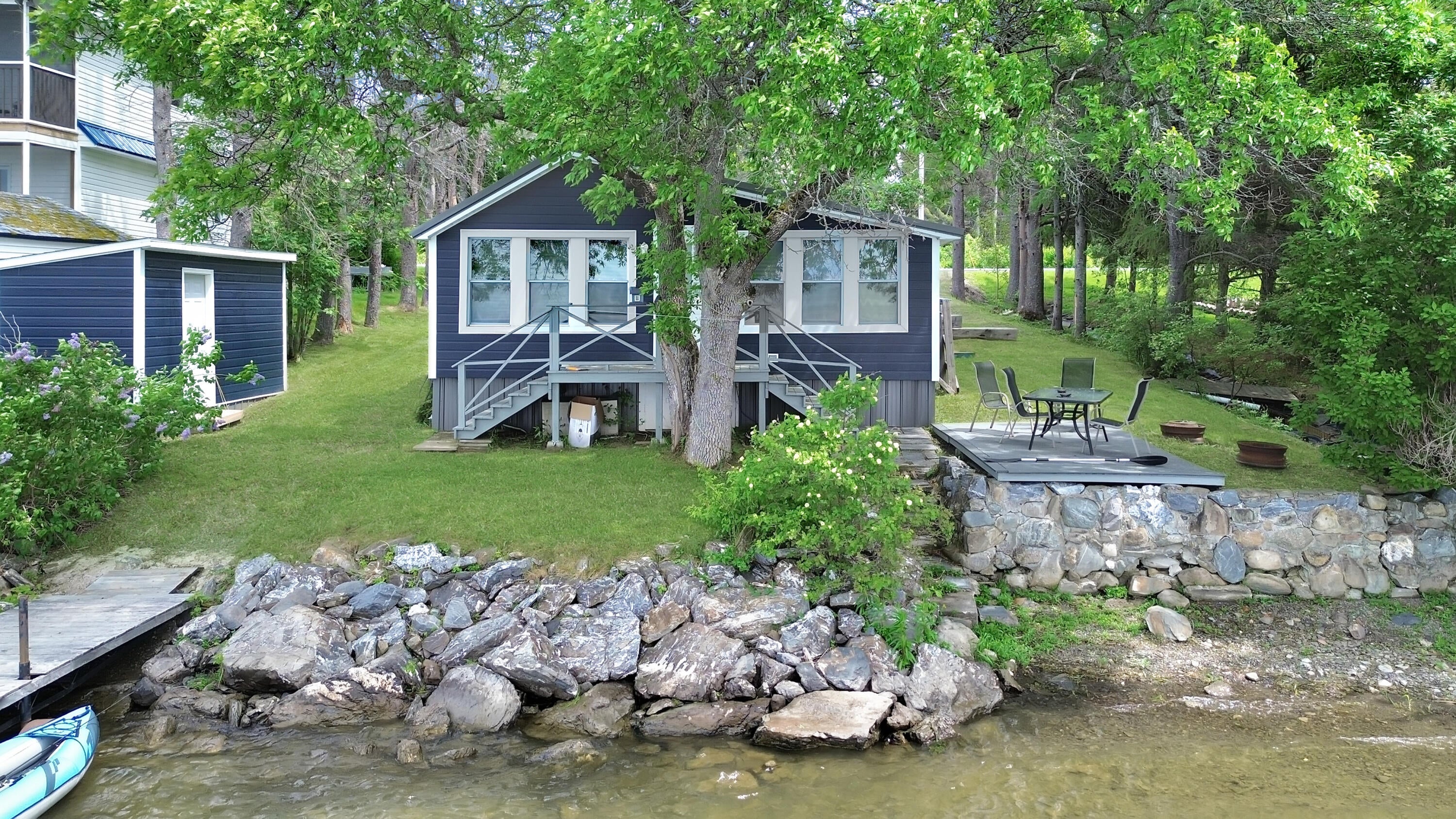327 Lake Shore Road