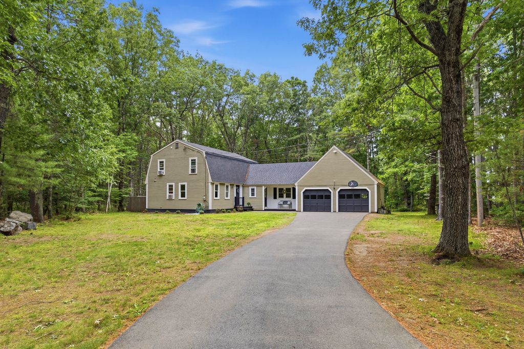 Photo of 32 Pennymeadow Walk, Wells, ME 04090 (MLS # 1668761)