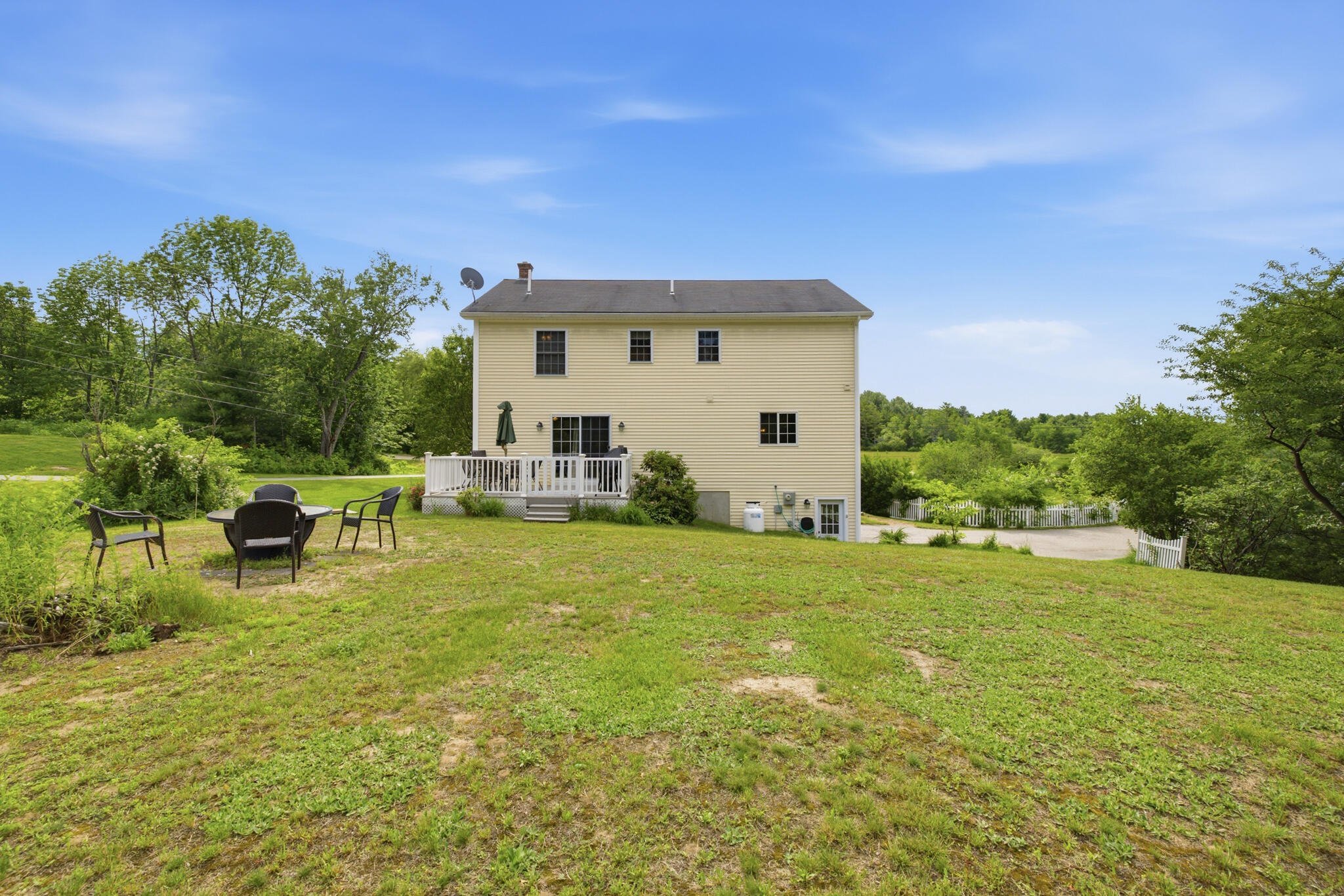 80 River Road