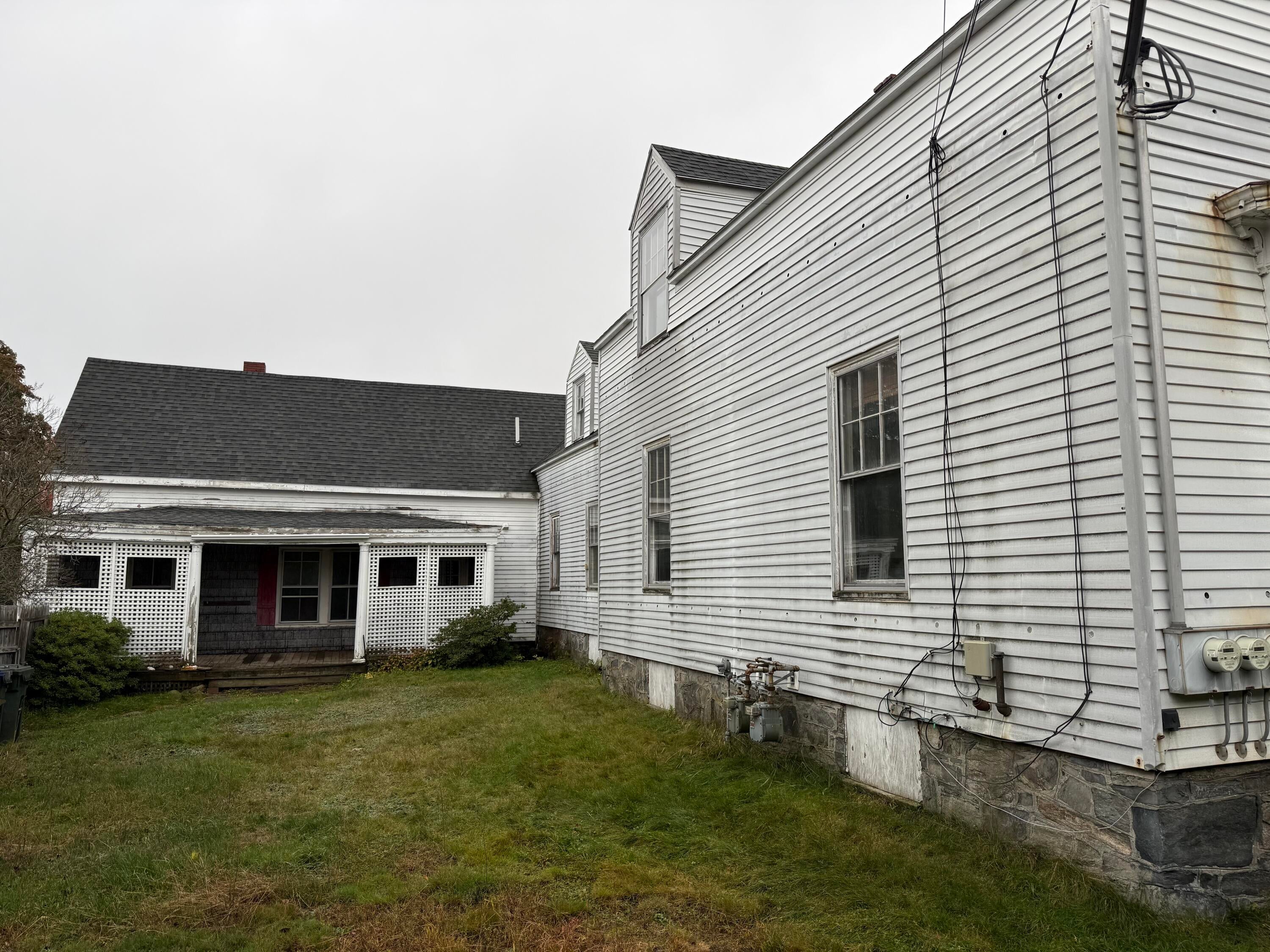 96 Davis Street