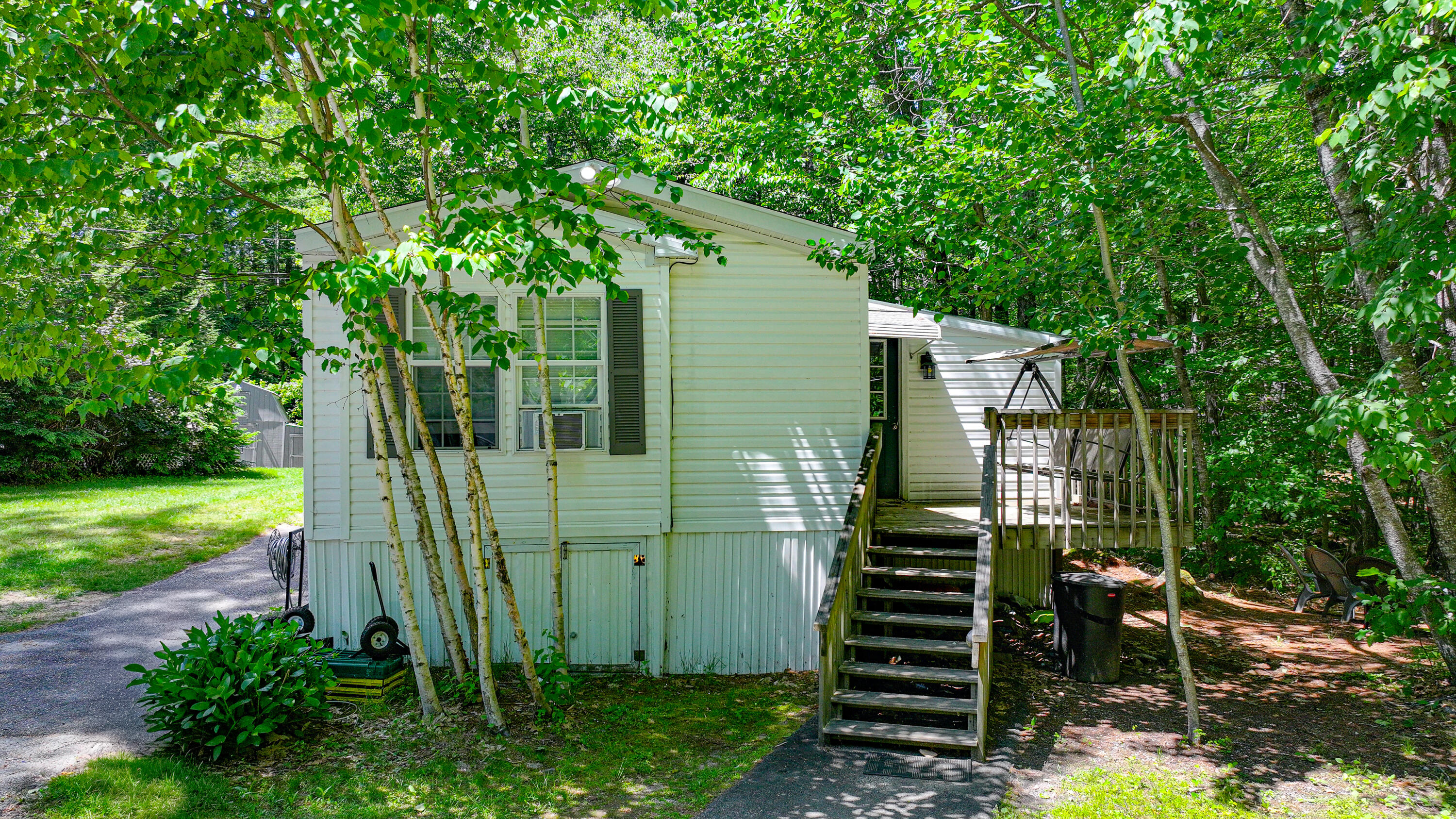 6 Donna Avenue