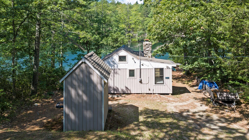 12 Getaway Road