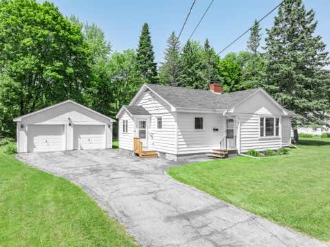 Photo of 15 Parkway N, Brewer, ME 04412 (MLS # 1666873)
