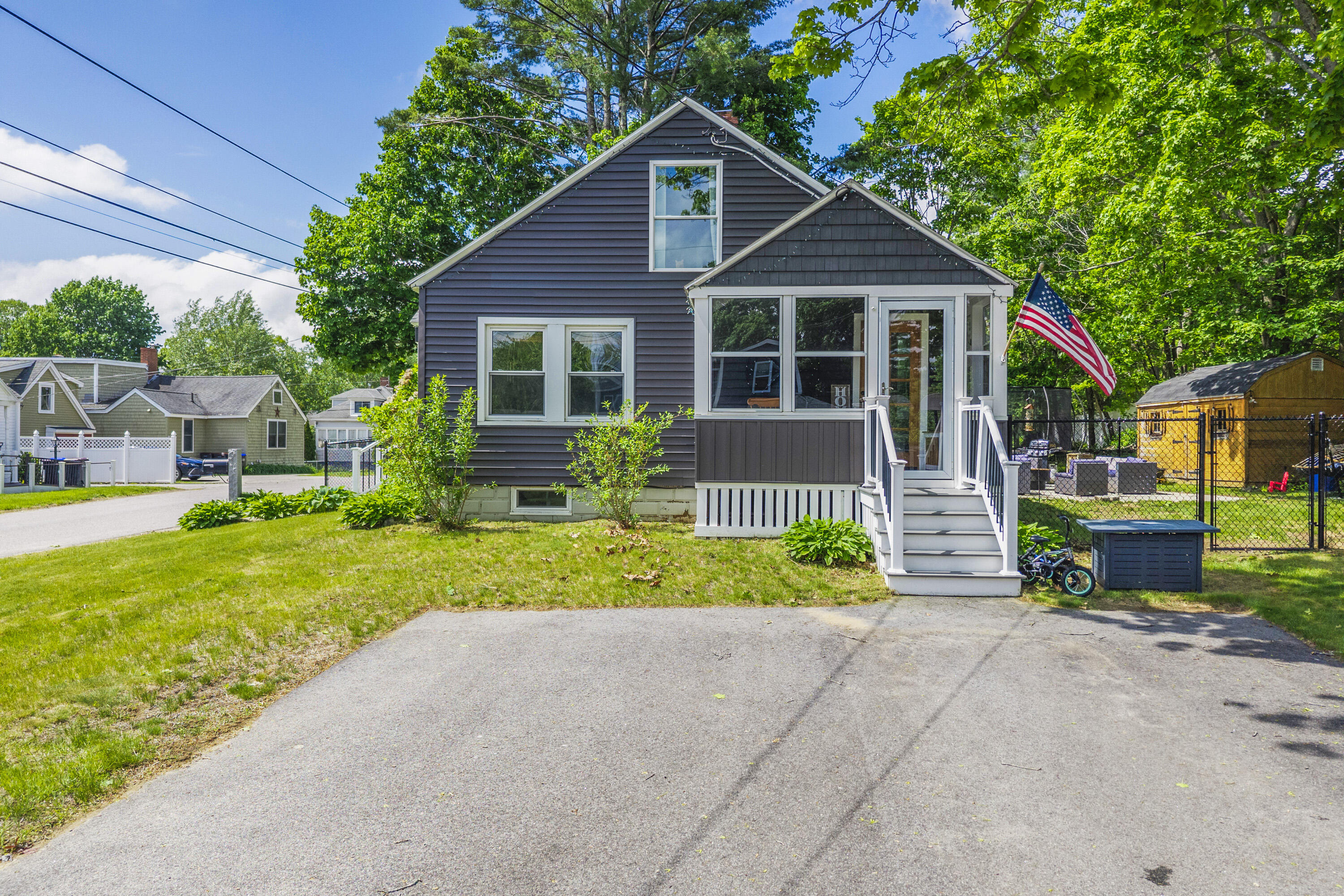 8 Somerset Avenue