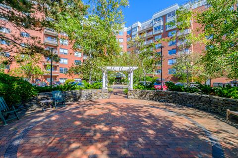 Photo of 148 Breakwater Drive #320, South Portland, ME 04106 (MLS # 1665675)