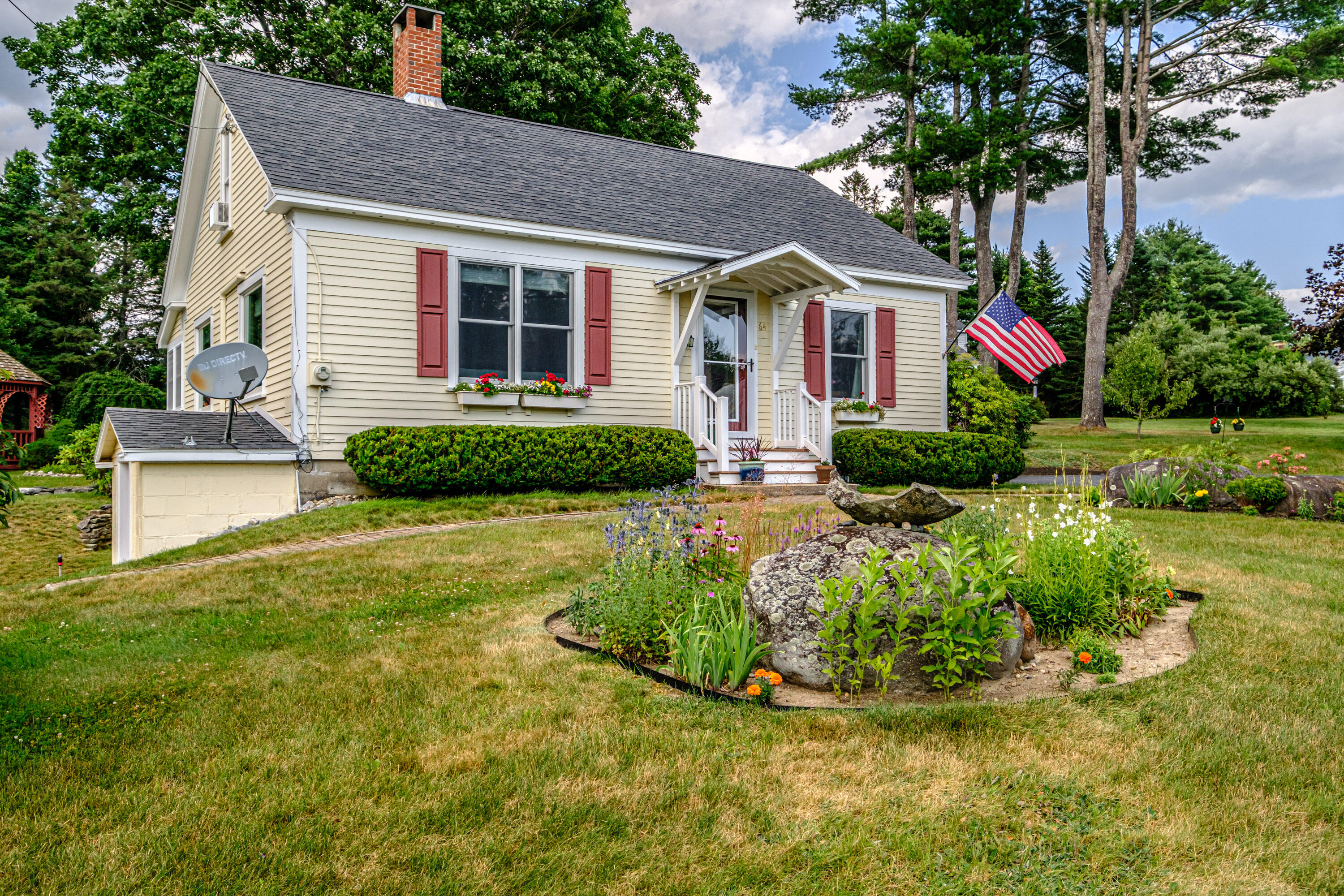 64 Paradise Road