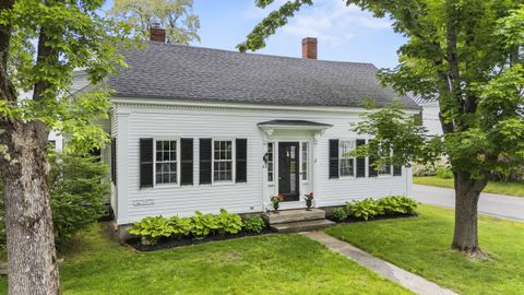 Photo of 23 Portland Street, Yarmouth, ME 04096 (MLS # 1667264)