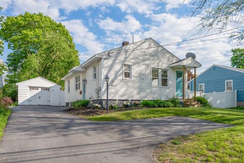 Photo of 826 Highland Avenue, South Portland, ME 04106 (MLS # 1664436)