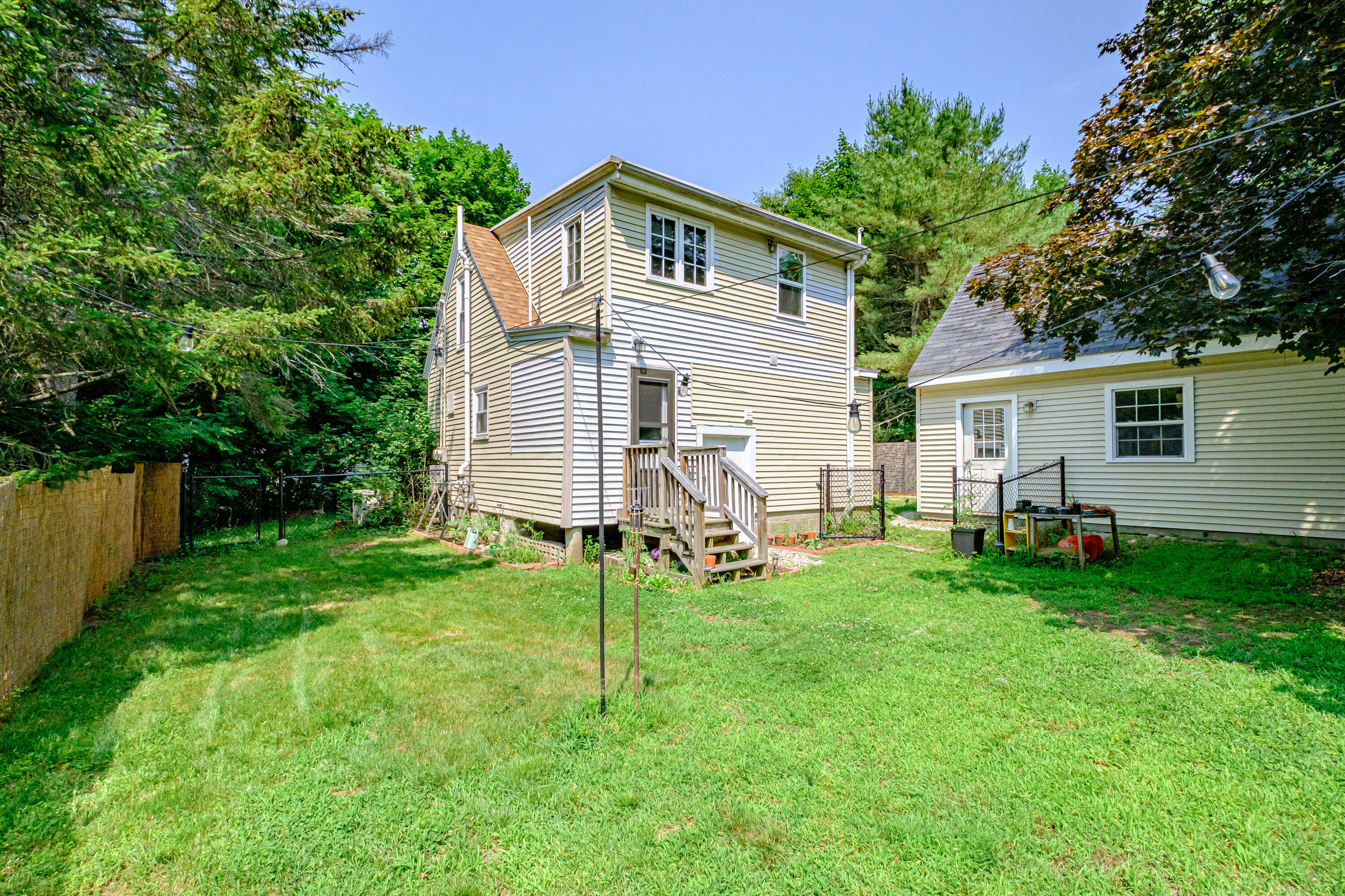 7 Preston Way