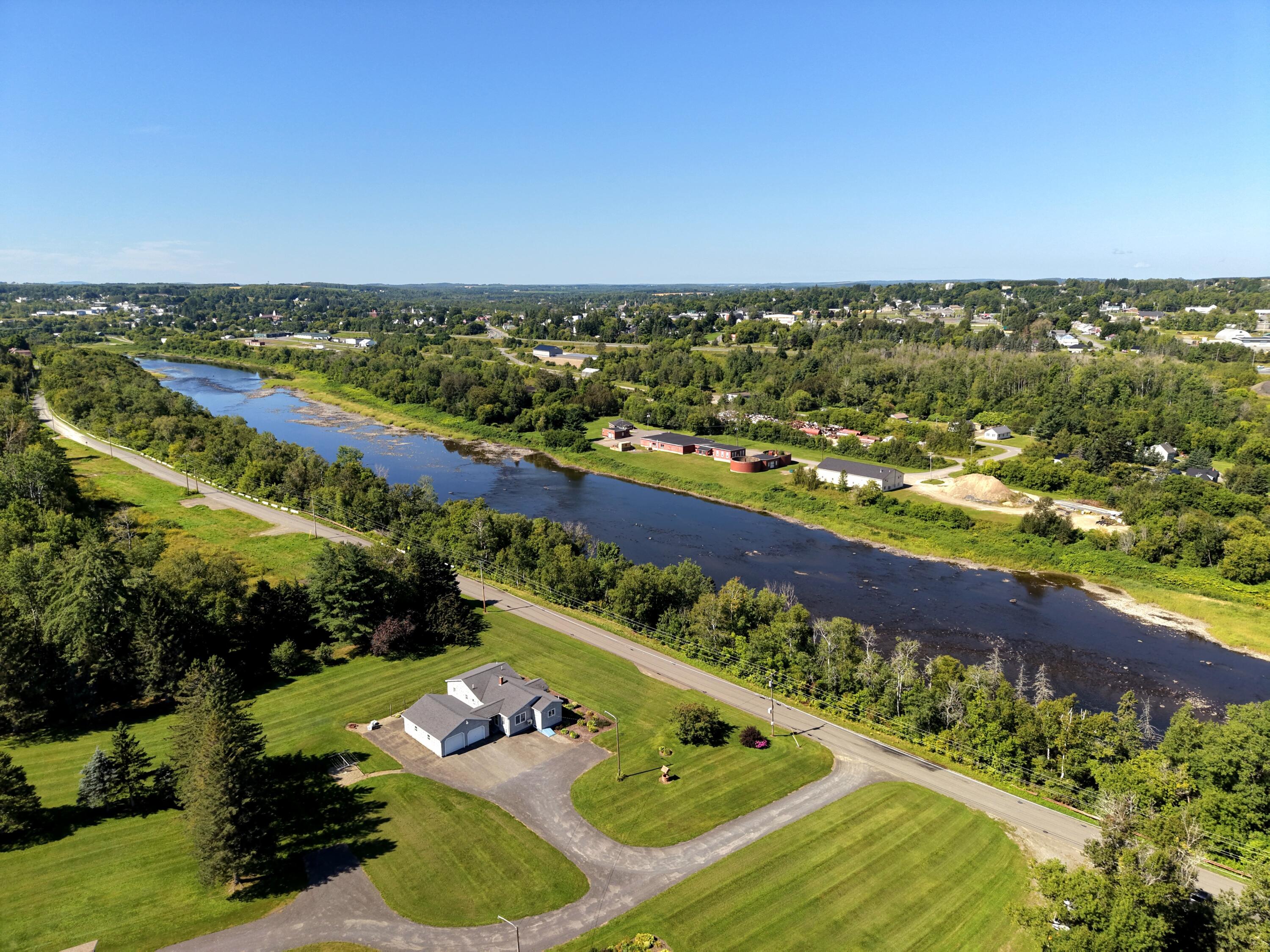185 River Road