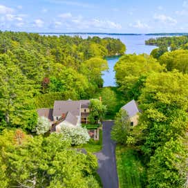 127 Foreside Road Falmouth ME 04105