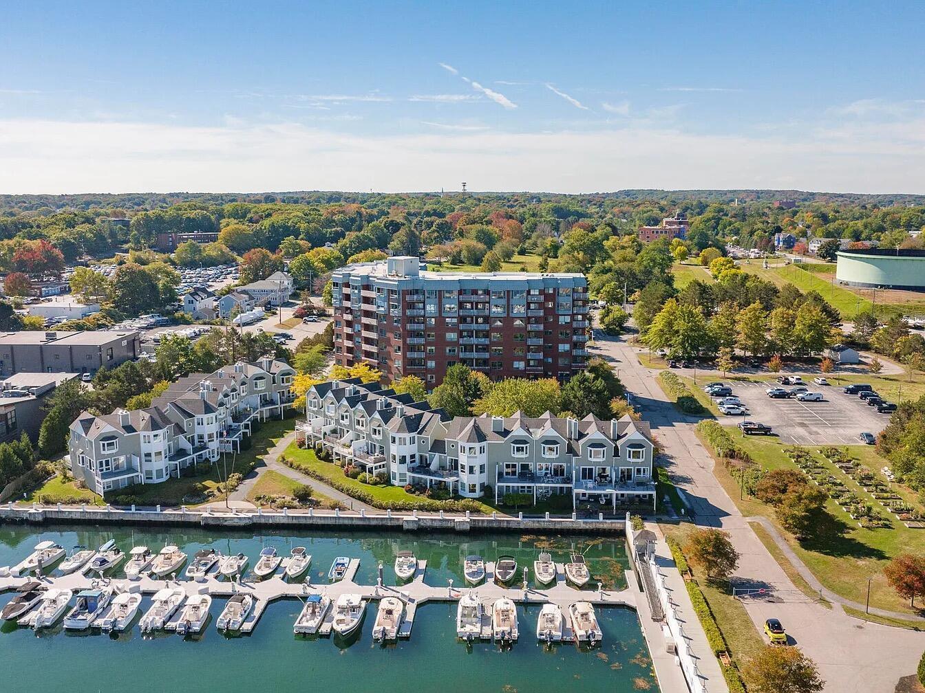 148 Breakwater Drive 311
