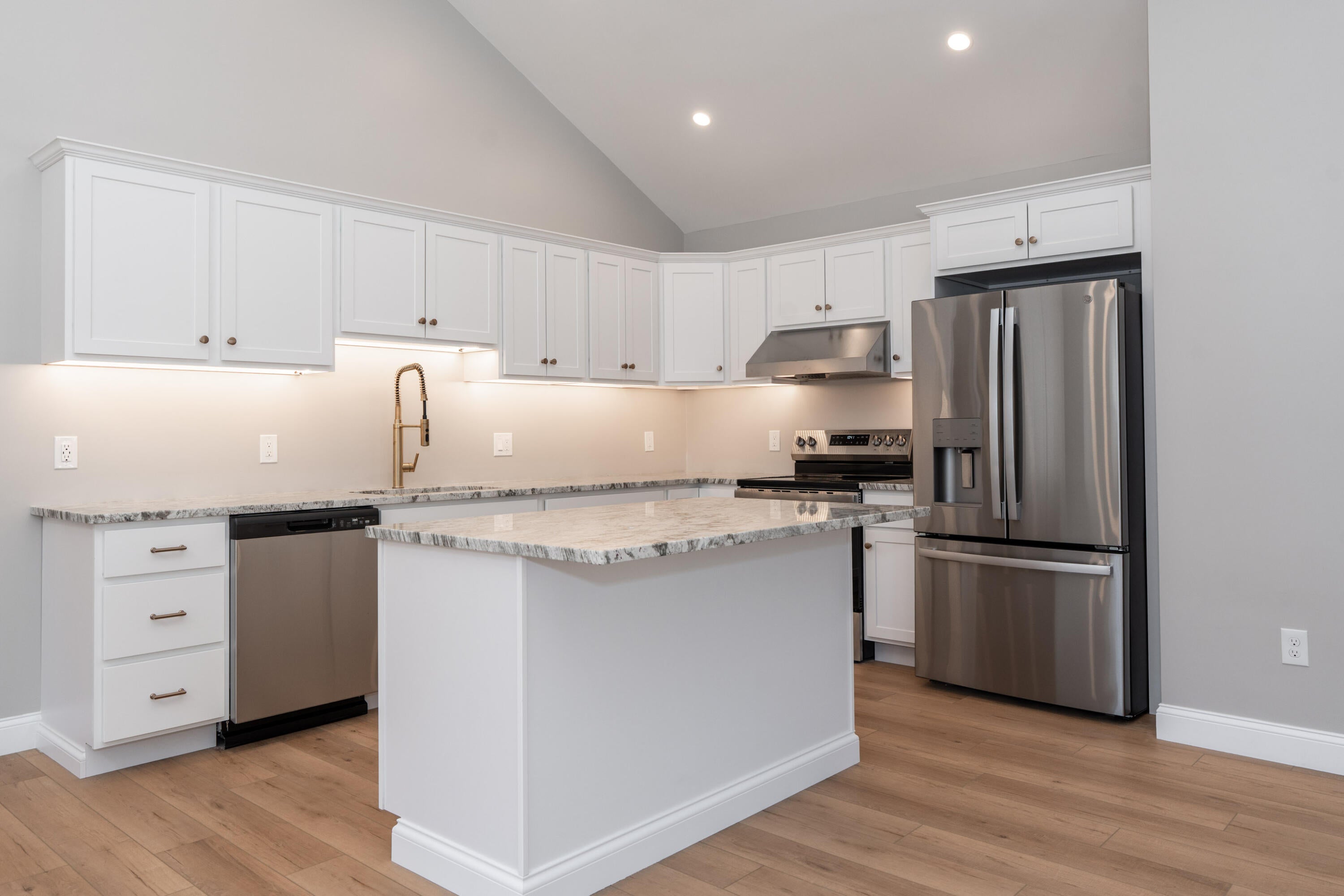1 Daybreak Lane 1