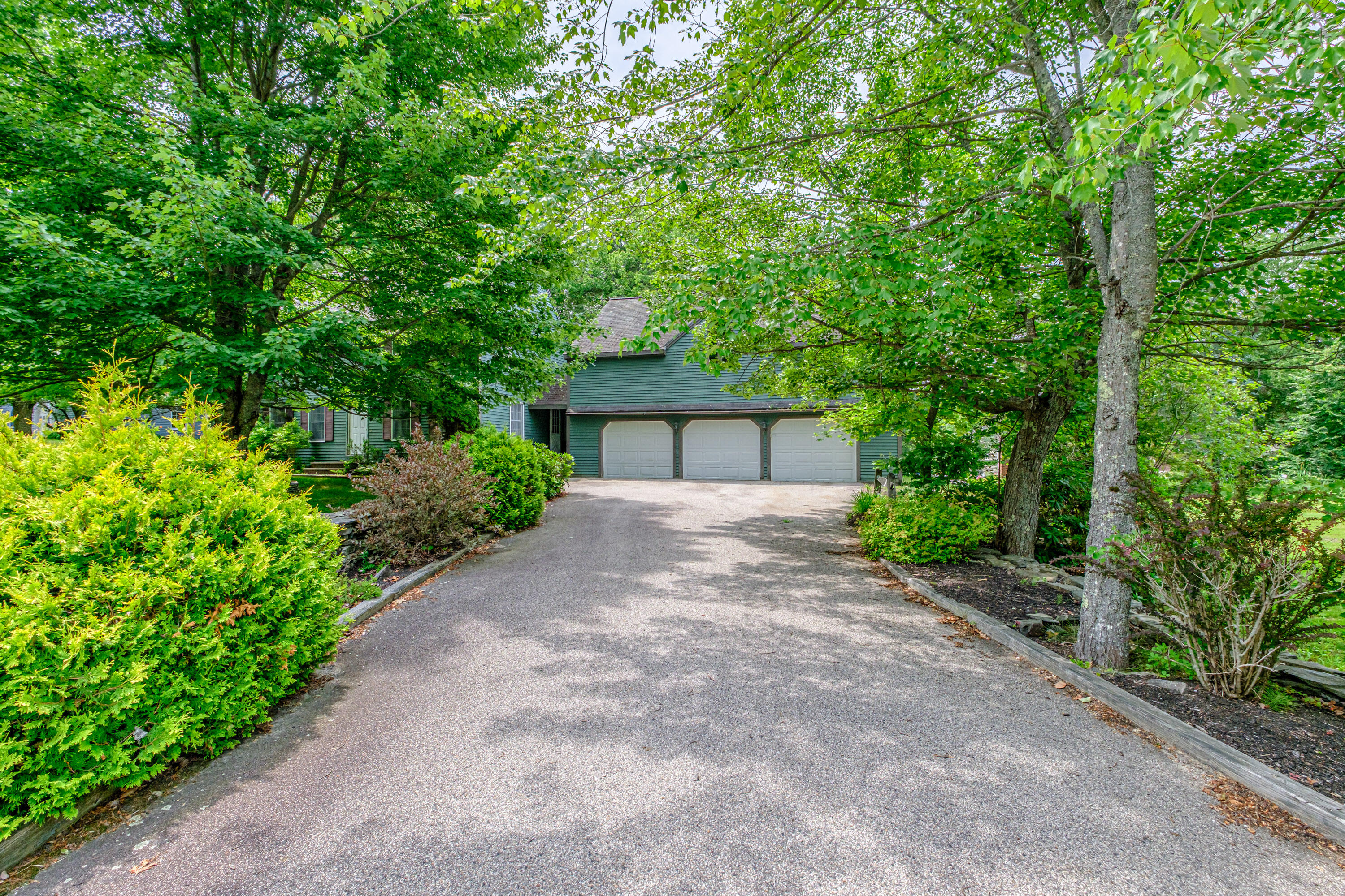 60 Rainbow Farm Road