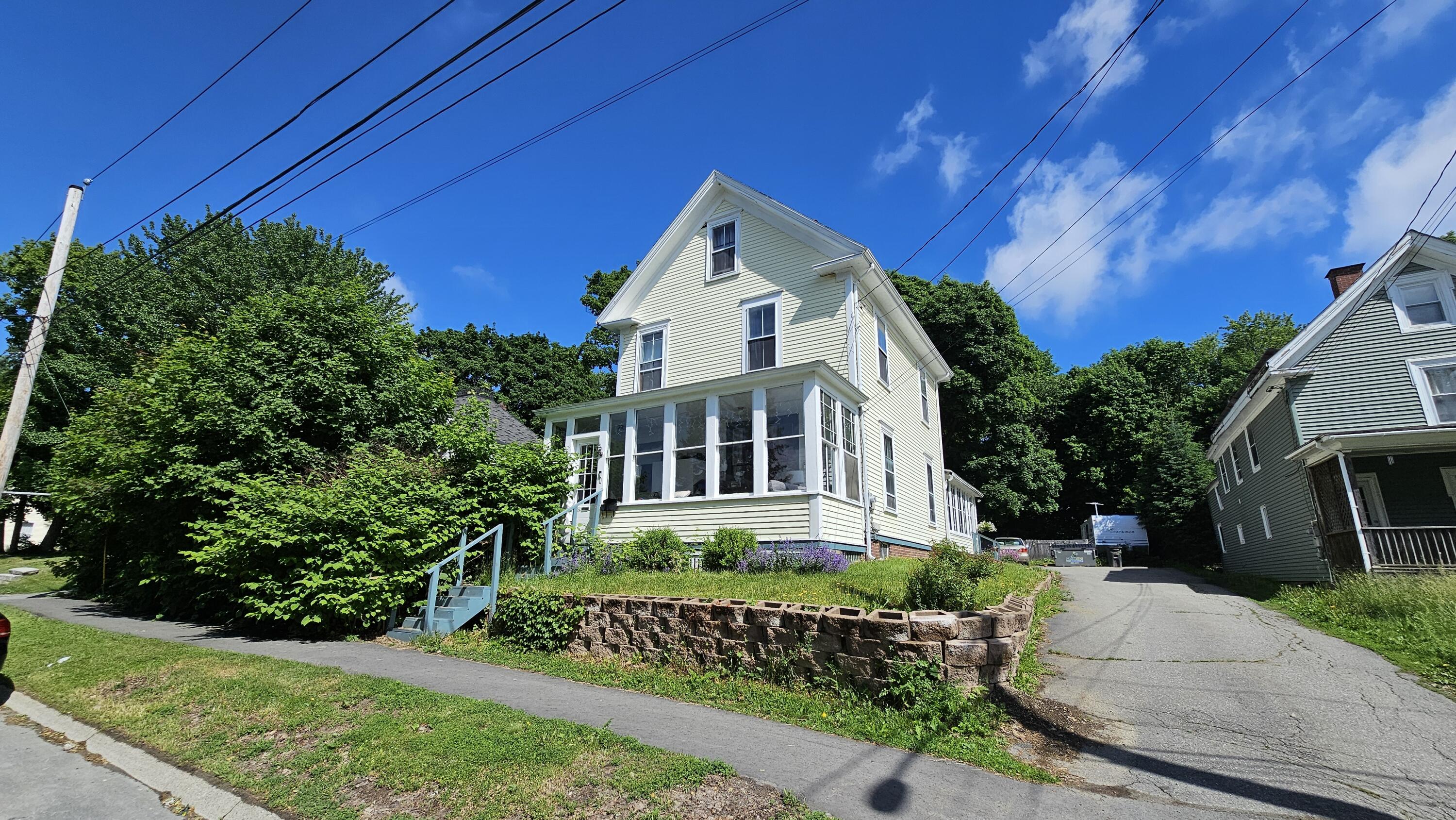 423 Hammond Street