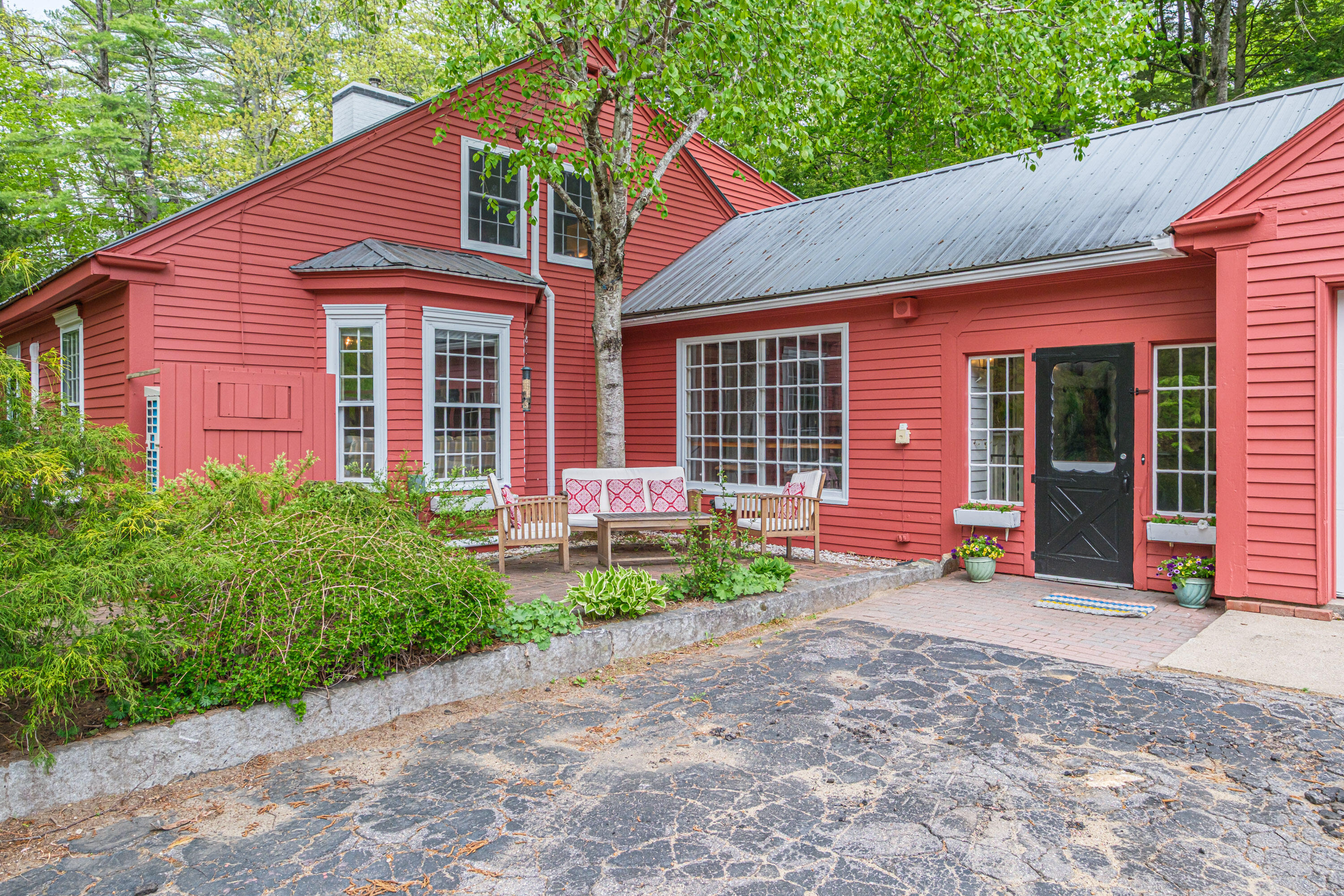 17 Packard Avenue