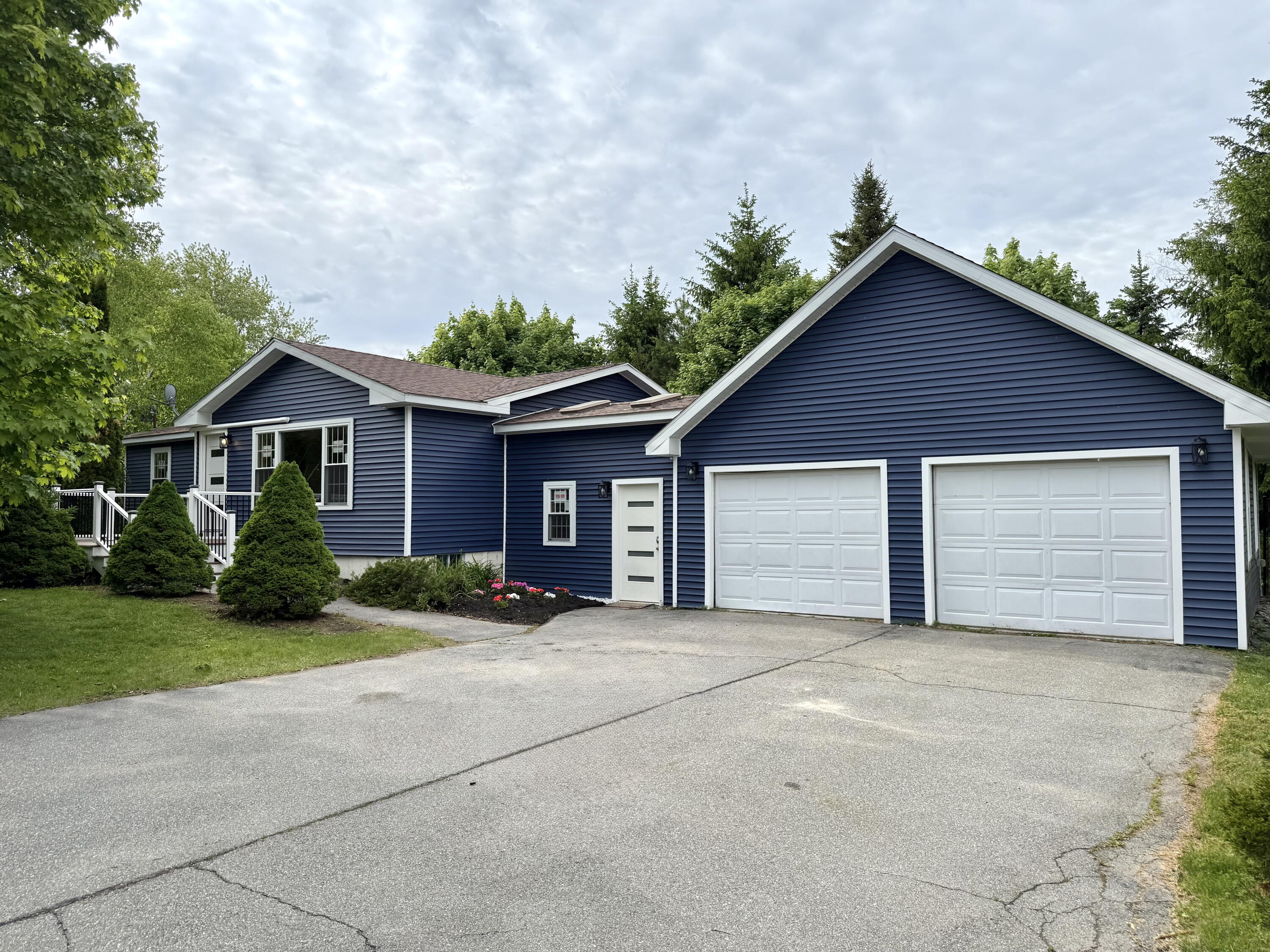 5 Greenfield Avenue