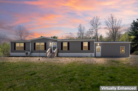 Photo of 22 Bimi's Way, Waterboro, ME 04061 (MLS # 1663000)