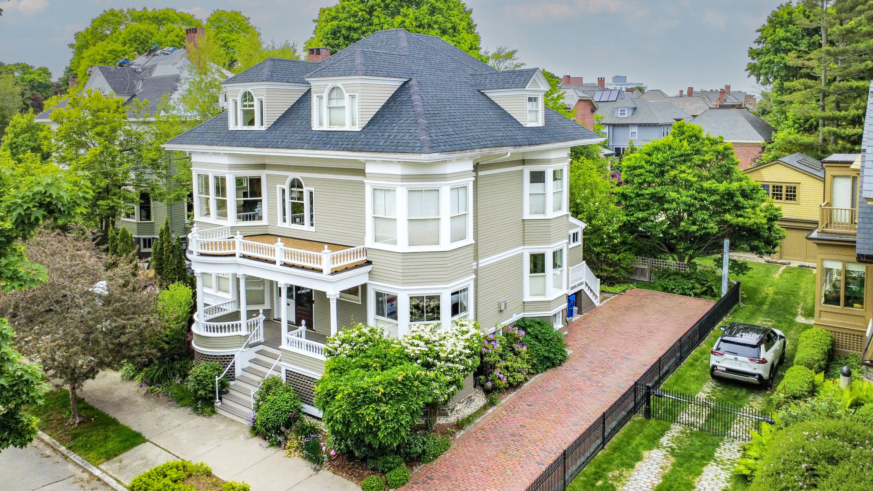 37 Carroll Street