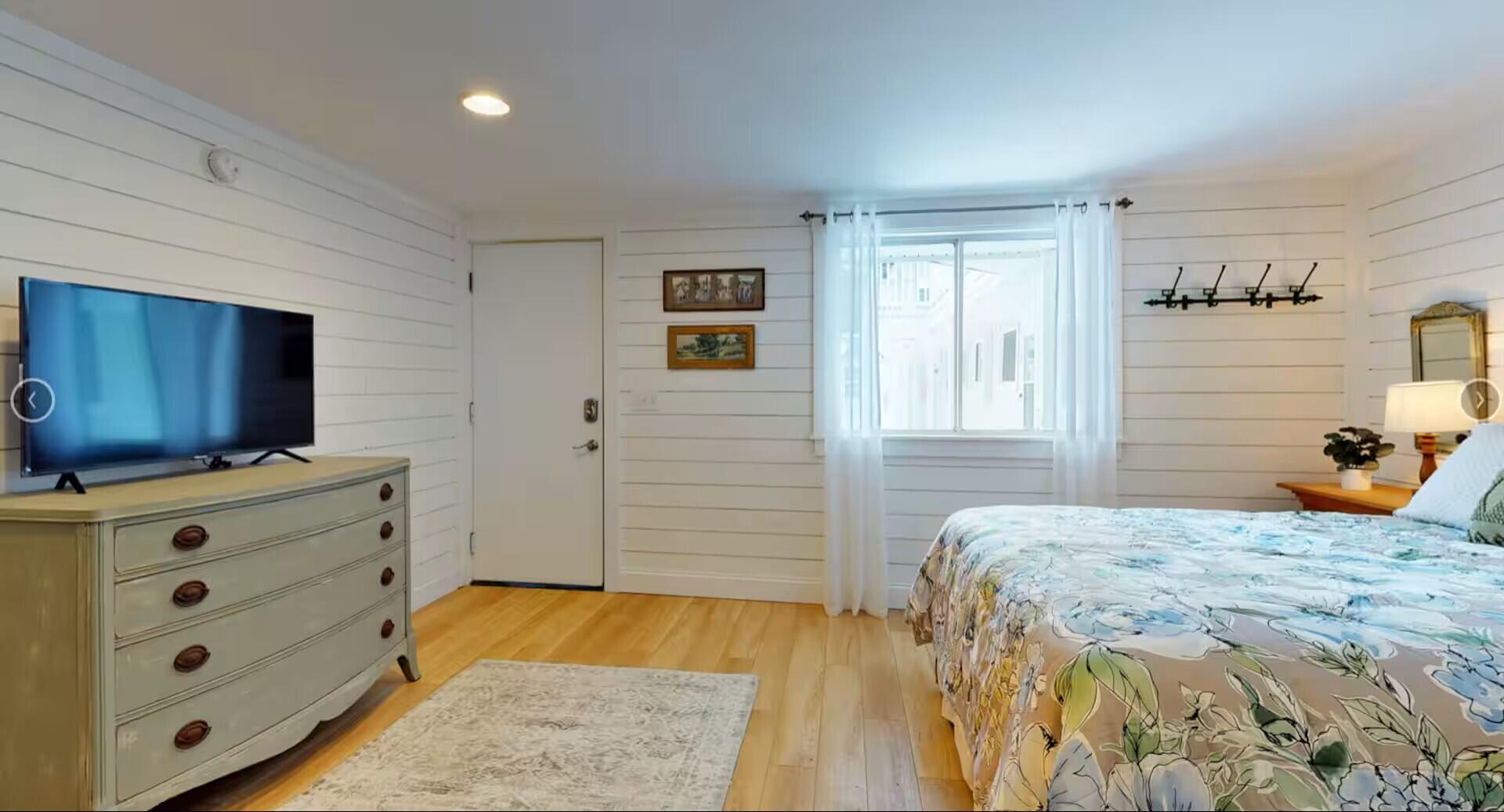 7 Bay Avenue 3