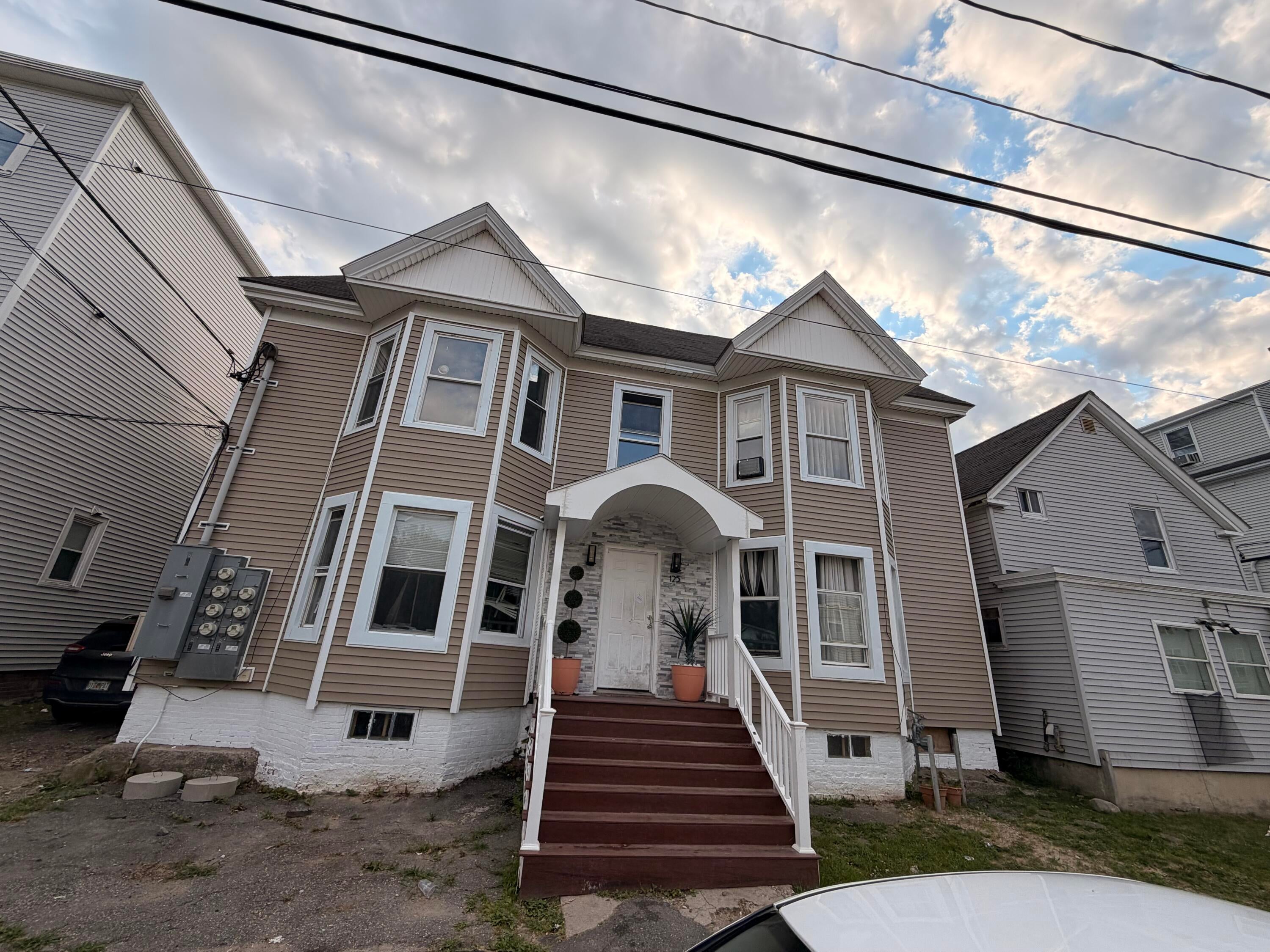 125 Pierce Street