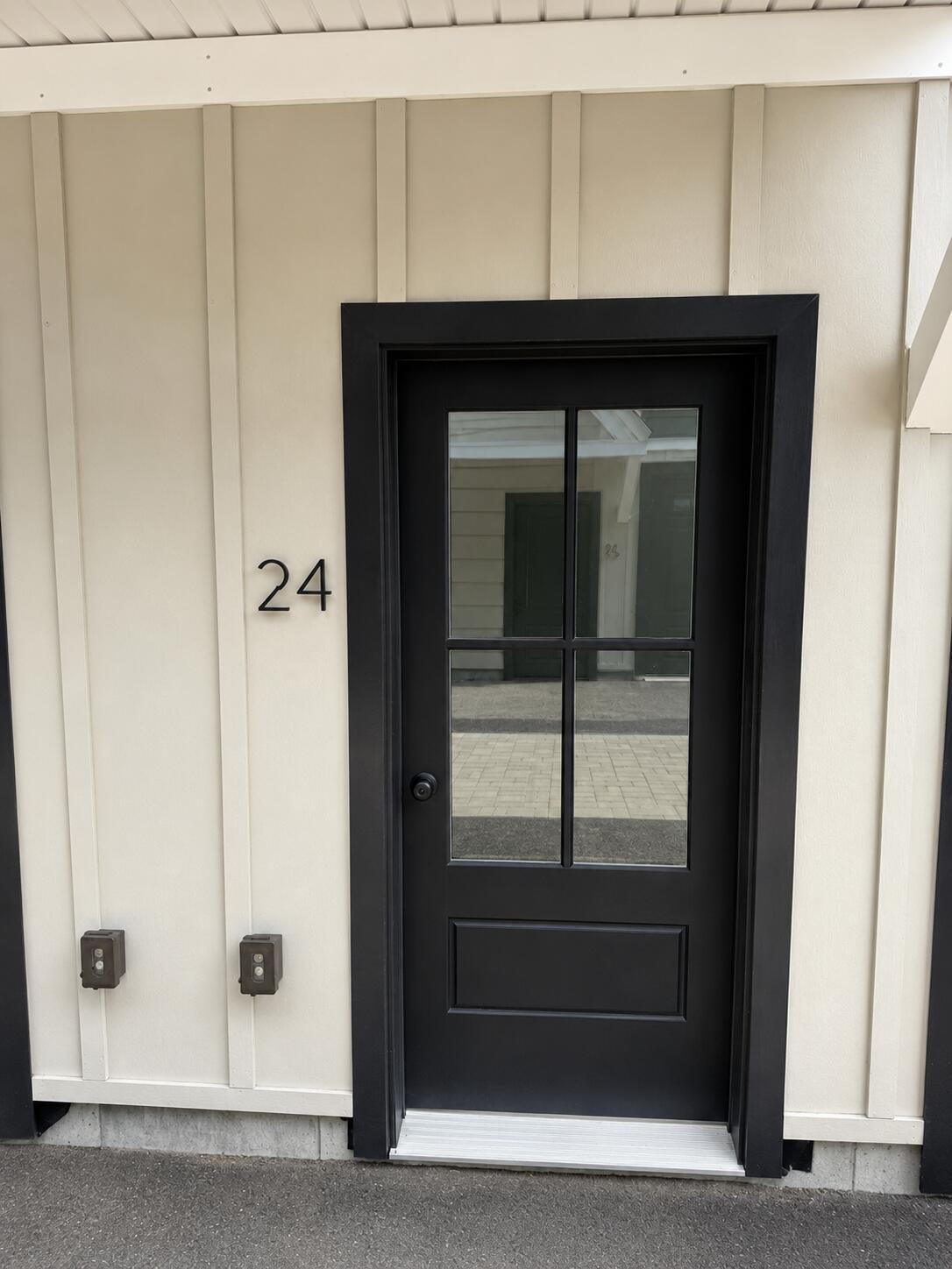24 Salt Point Drive 24