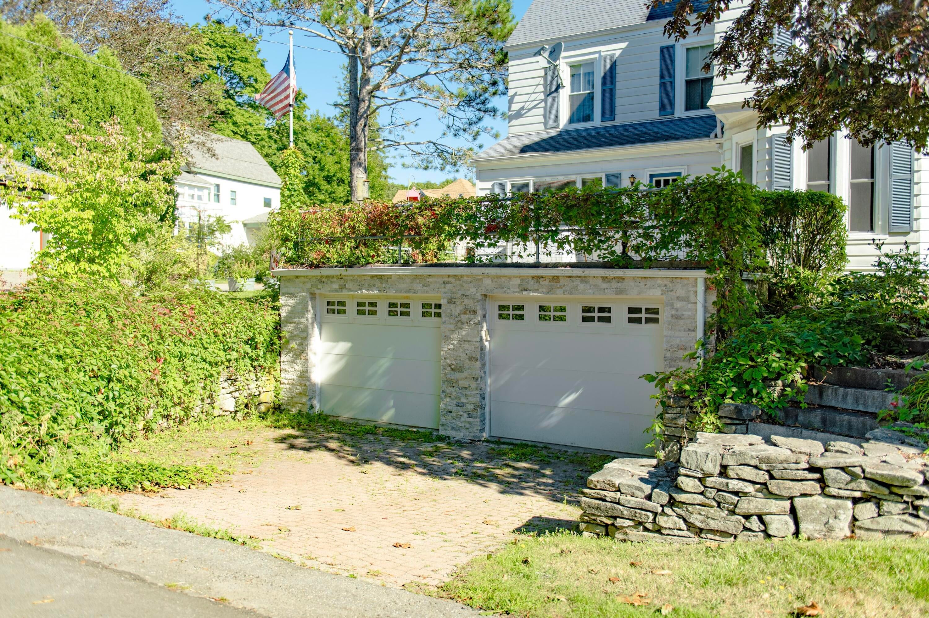 12 Lincoln Street