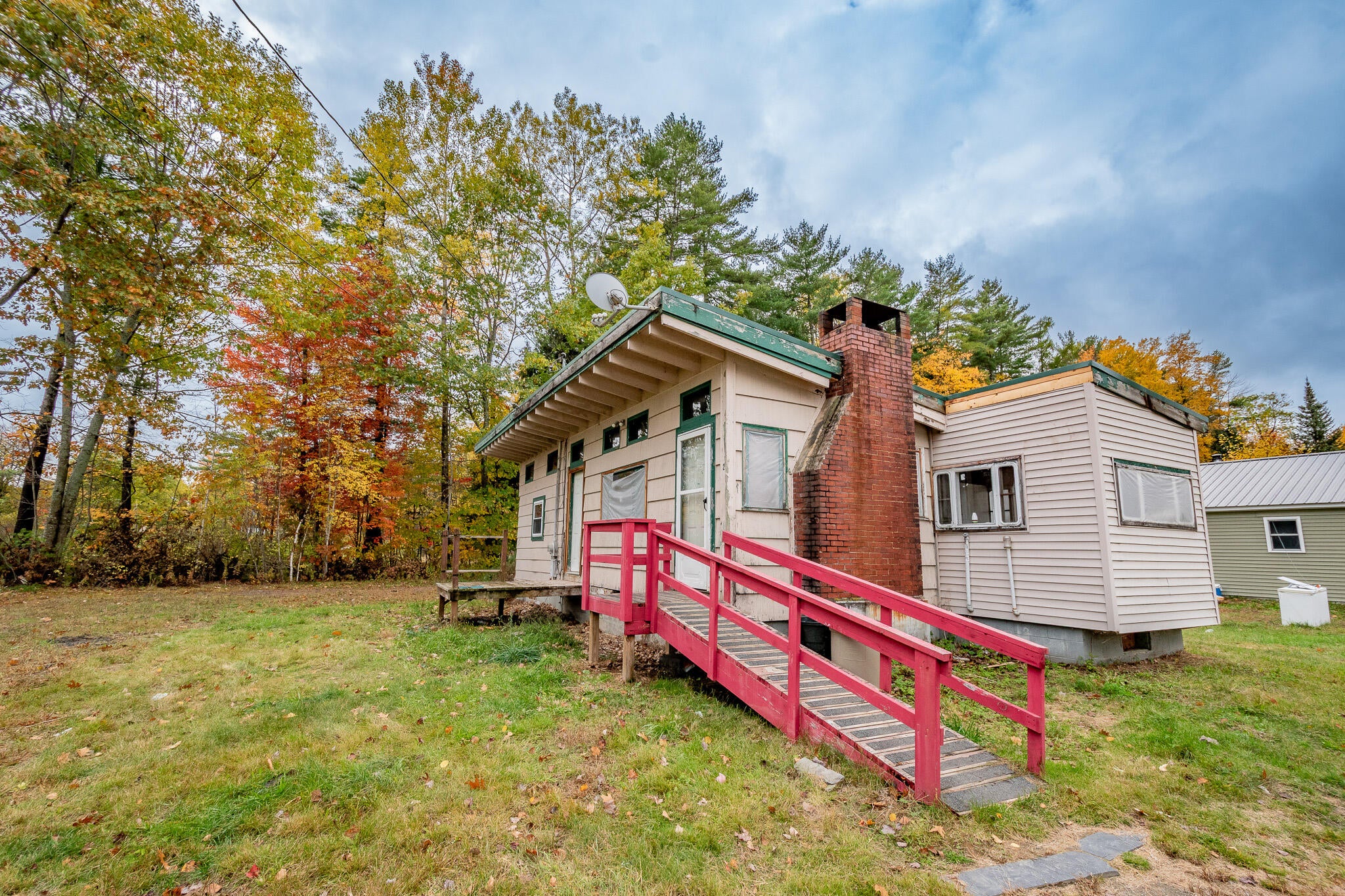 2 Knowles Avenue