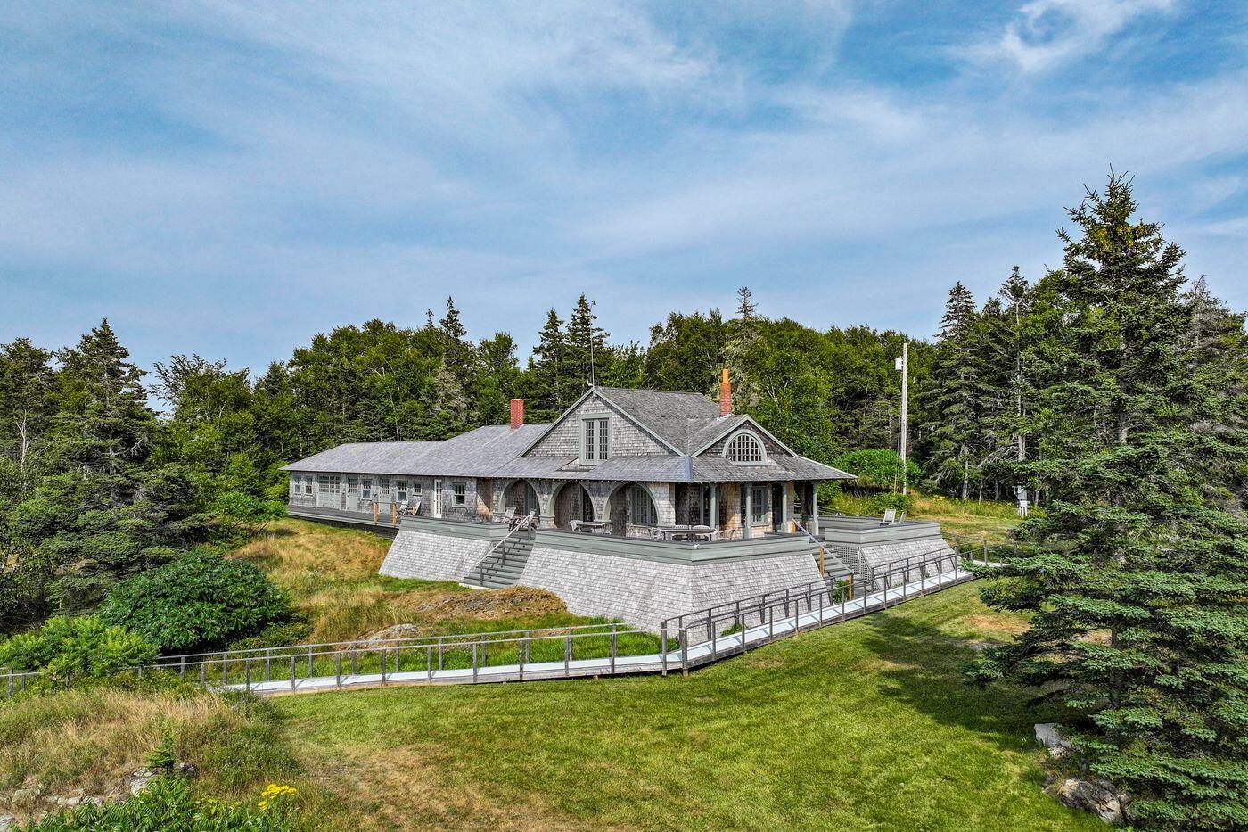 14 Kingsbury Point