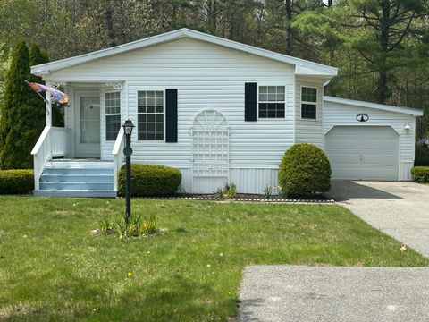 Photo of 13 Pine Cone Drive, Alfred, ME 04002 (MLS # 1663129)