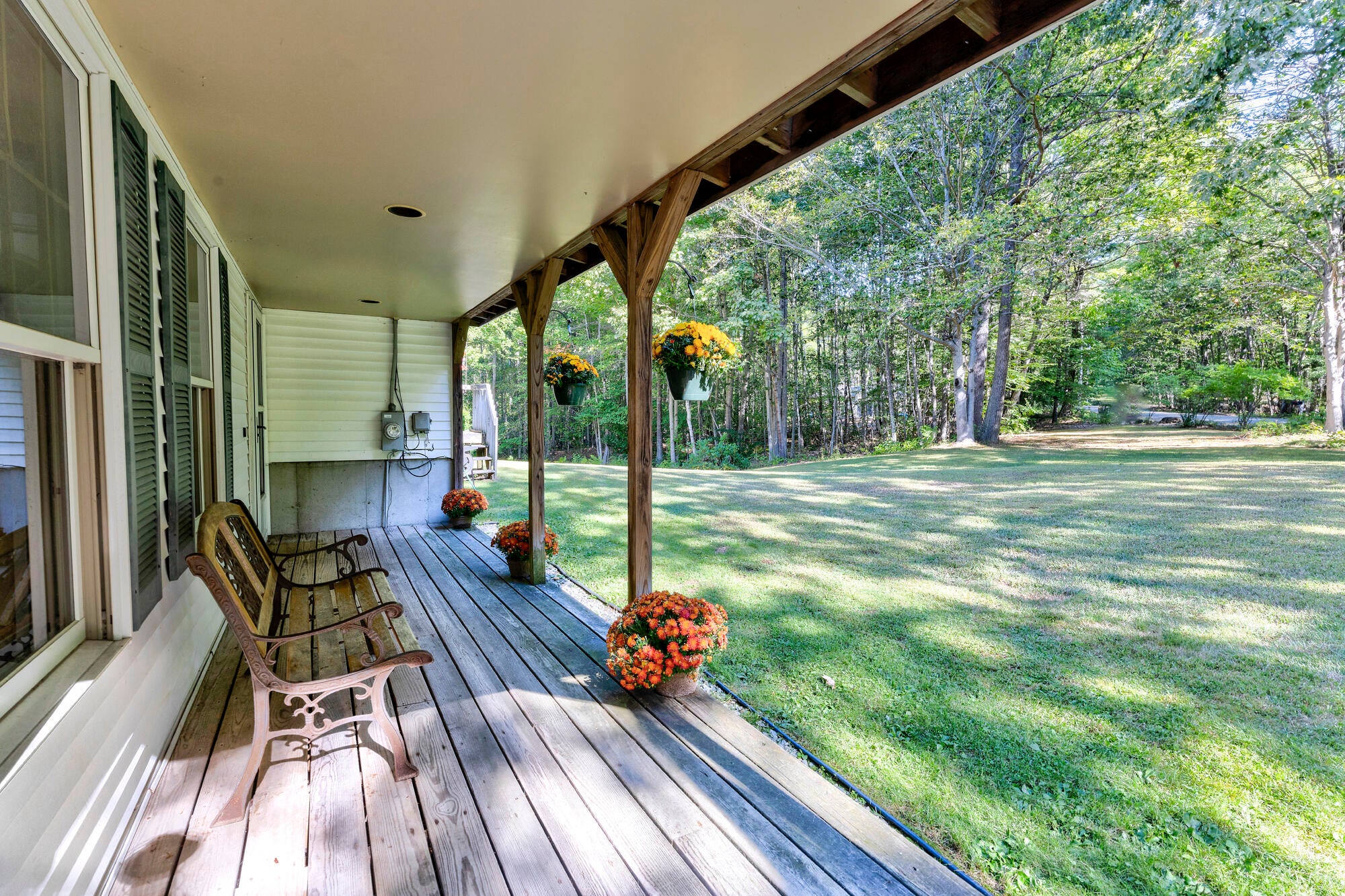 9 Standish Glen