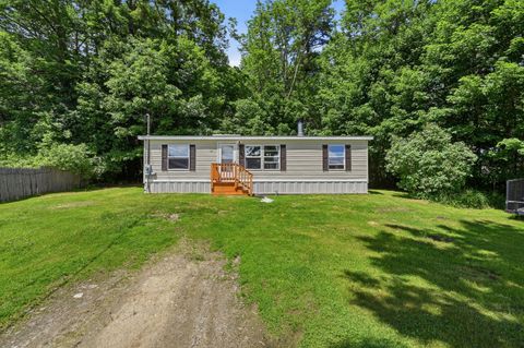 Photo of 911 Main Street, Monmouth, ME 04259 (MLS # 1667712)