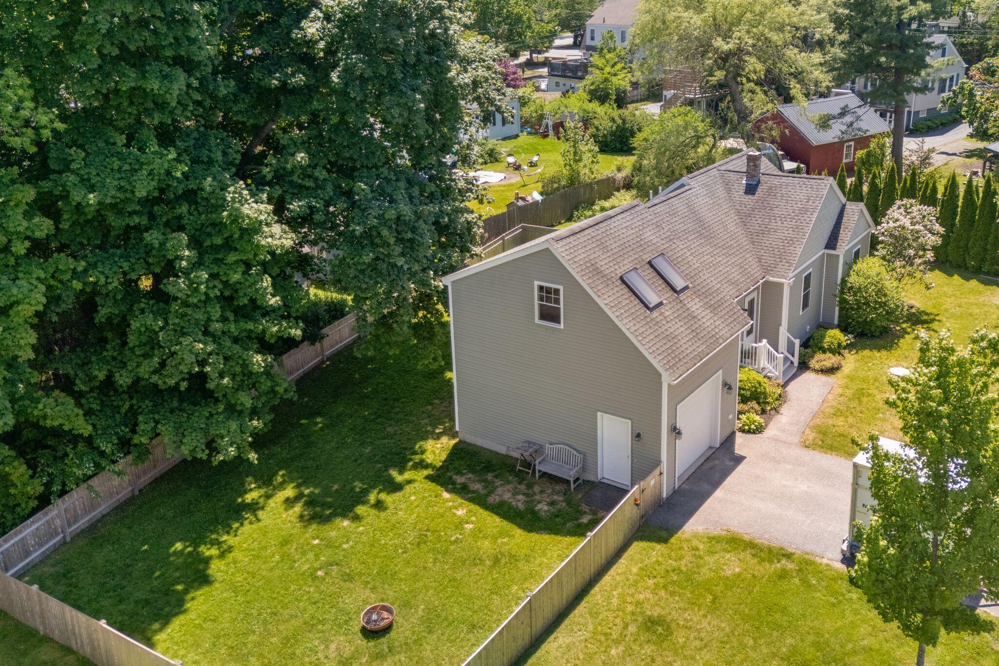 13 Summer Lane
